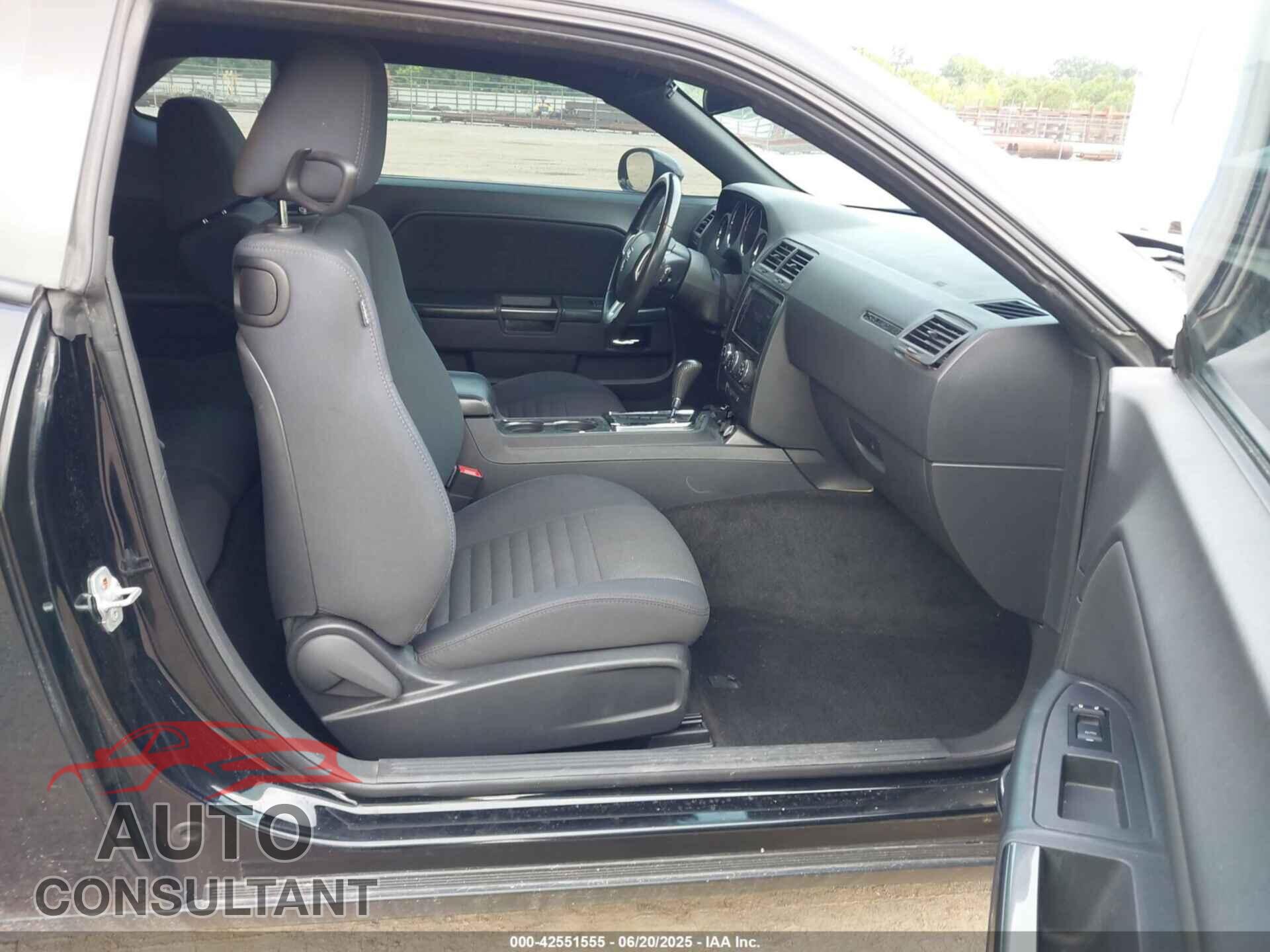 DODGE CHALLENGER 2014 - 2C3CDYAG8EH110622