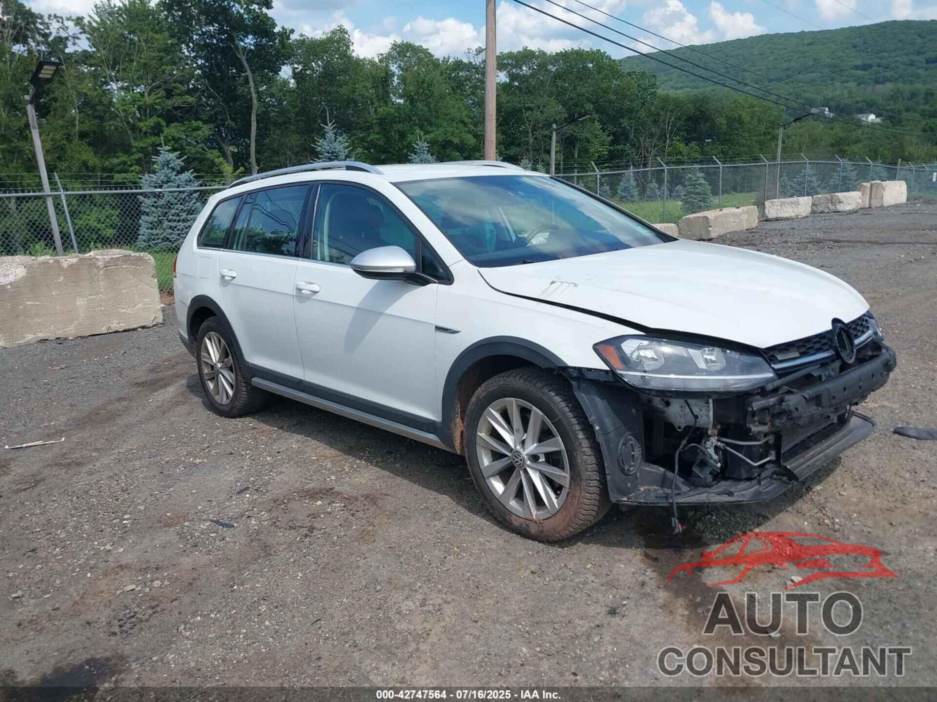 VOLKSWAGEN GOLF ALLTRACK 2018 - 3VWM17AU3JM767622