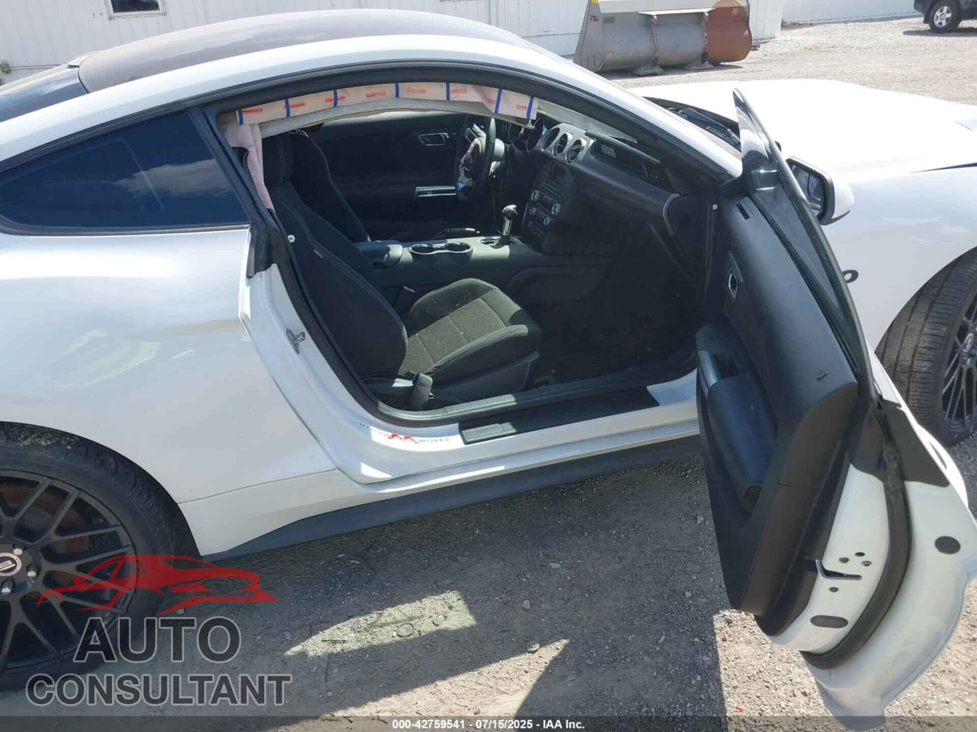 FORD MUSTANG 2017 - 1FA6P8CF8H5332597