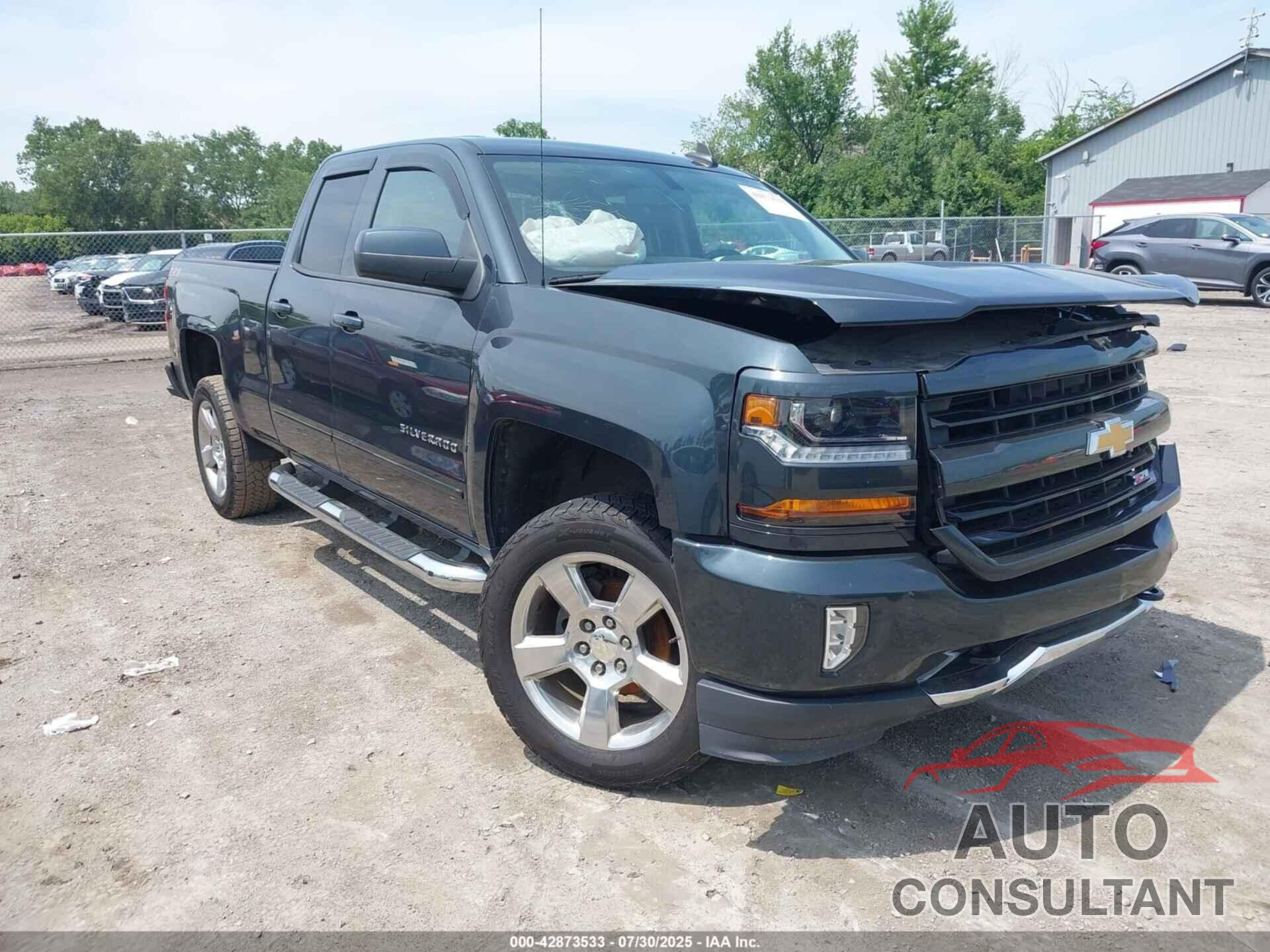 CHEVROLET SILVERADO 1500 2018 - 1GCVKREC1JZ120104