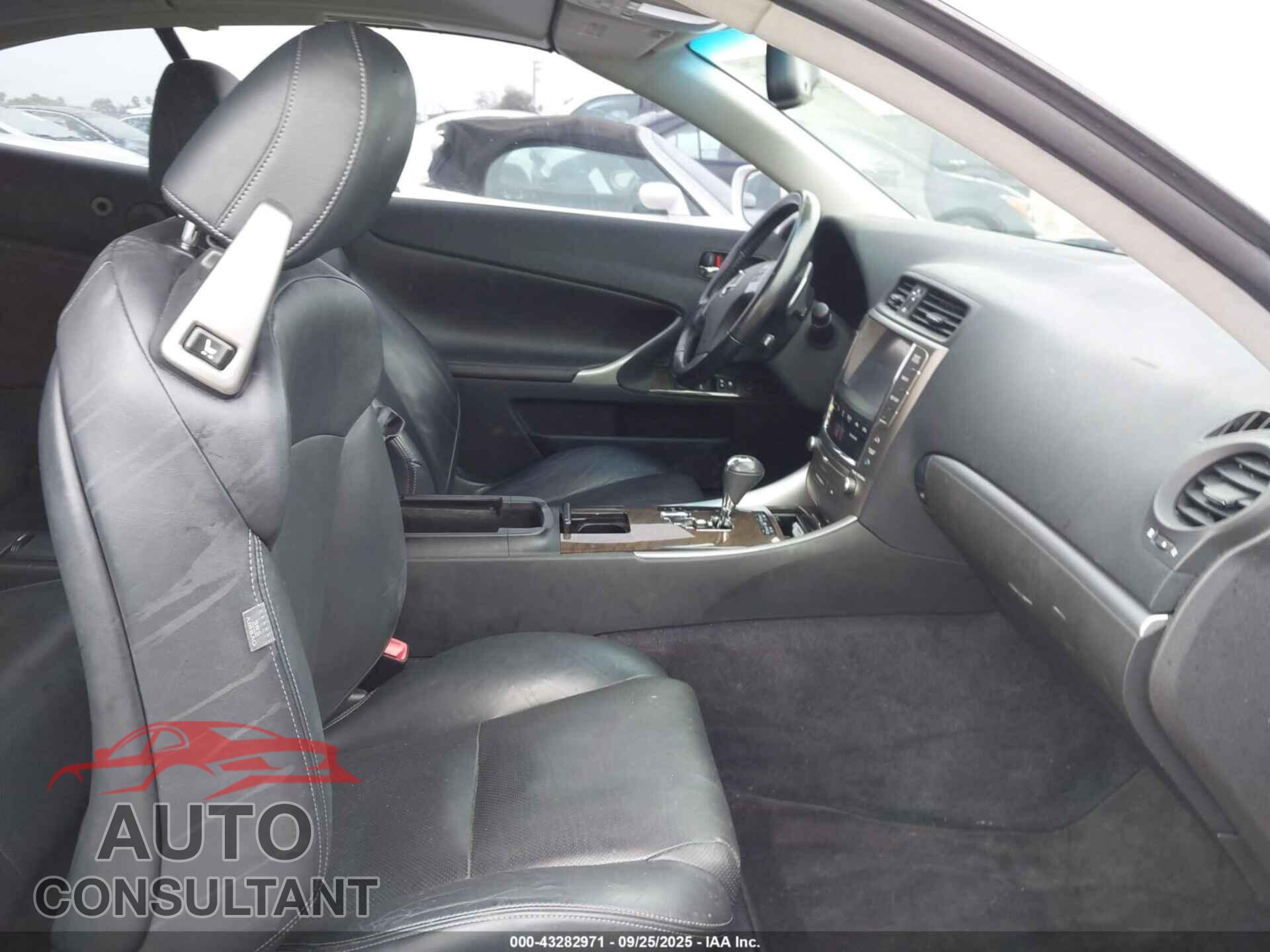 LEXUS IS 250C 2014 - JTHFF2C2XE2531704