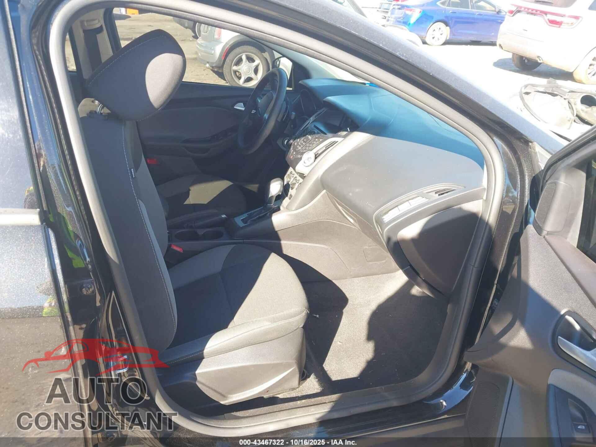 FORD FOCUS 2014 - 1FADP3F22EL459209