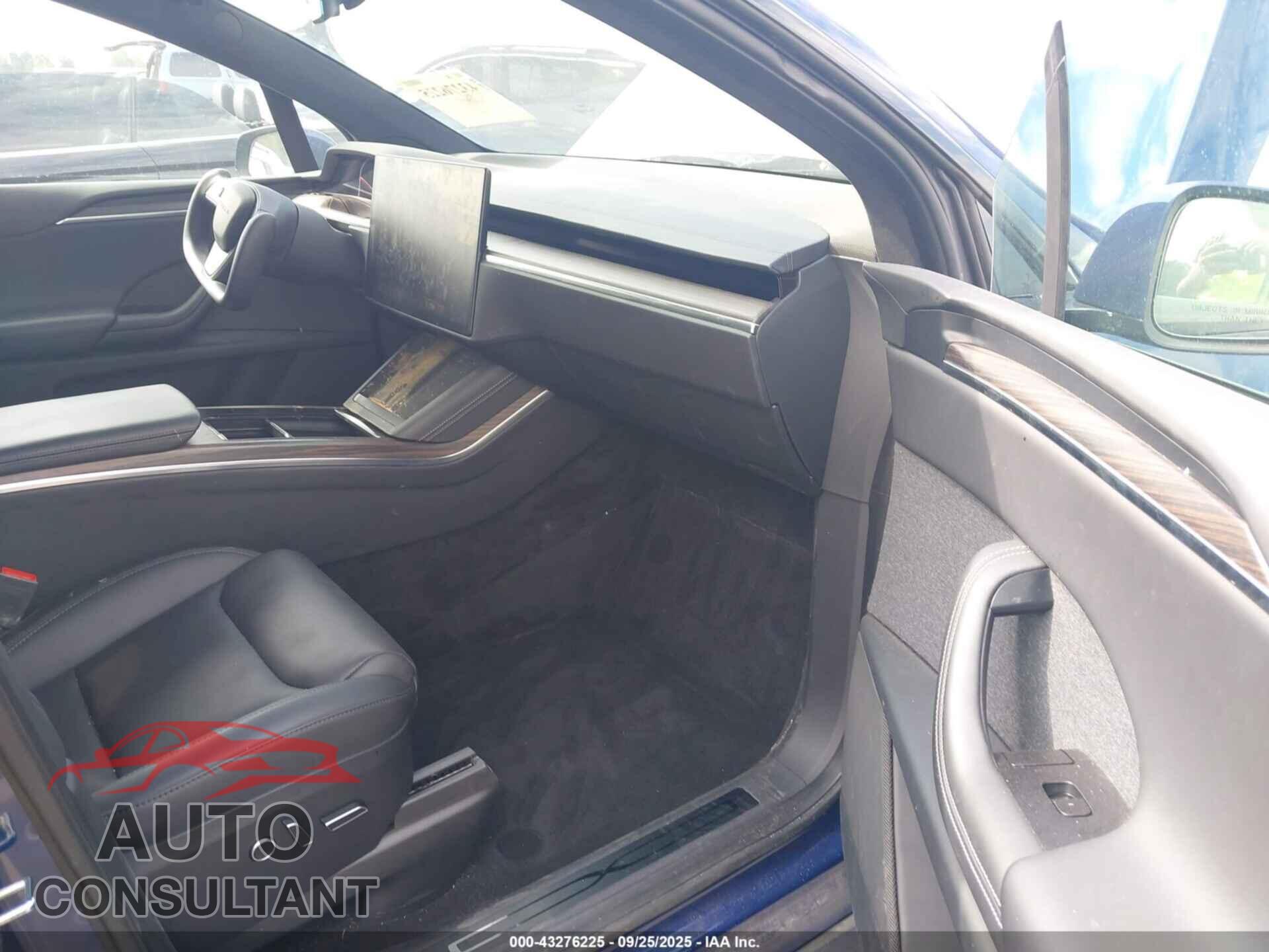 TESLA MODEL X 2023 - 7SAXCAE51PF419506