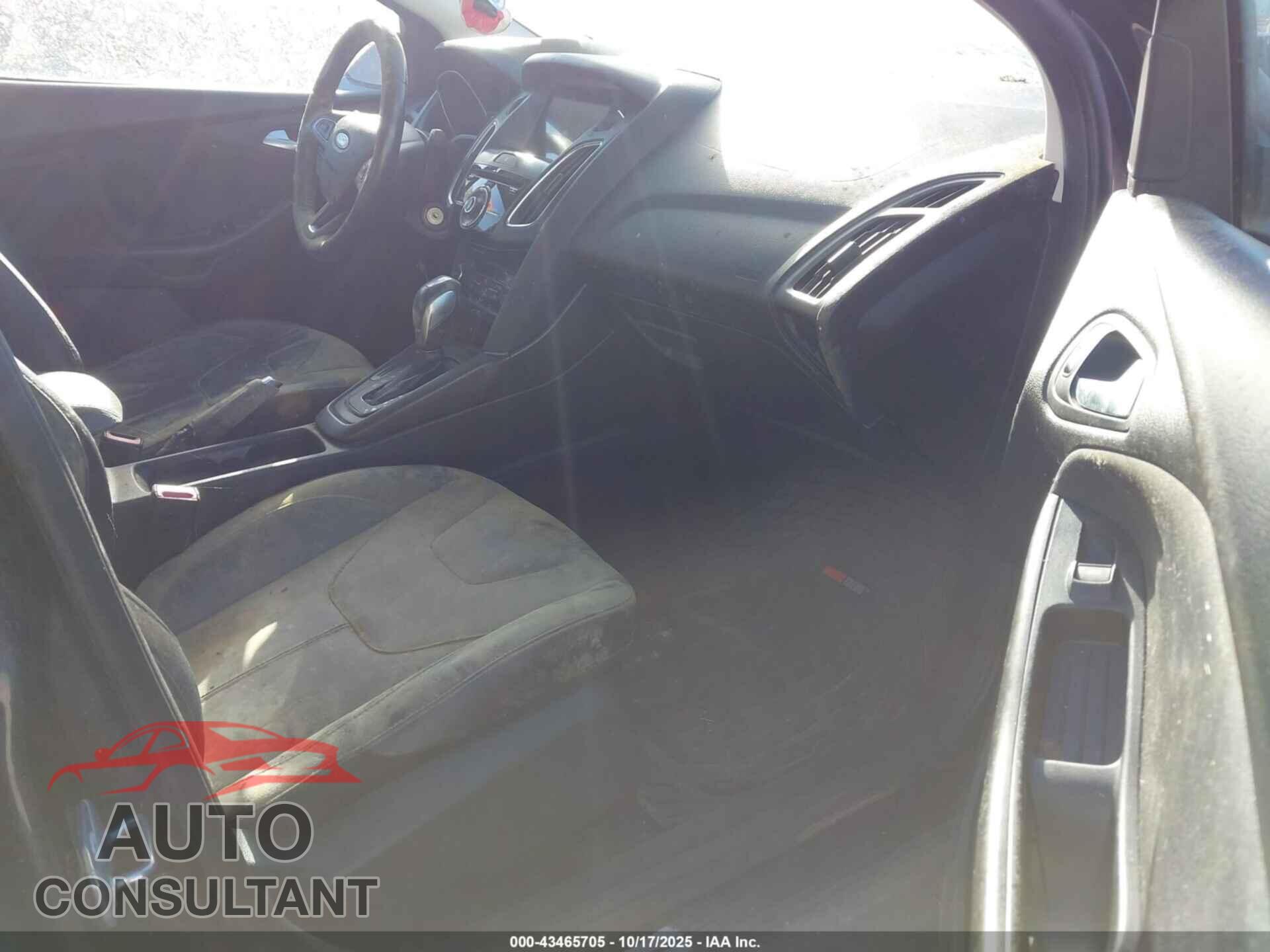 FORD FOCUS 2016 - 1FADP3F21GL374056