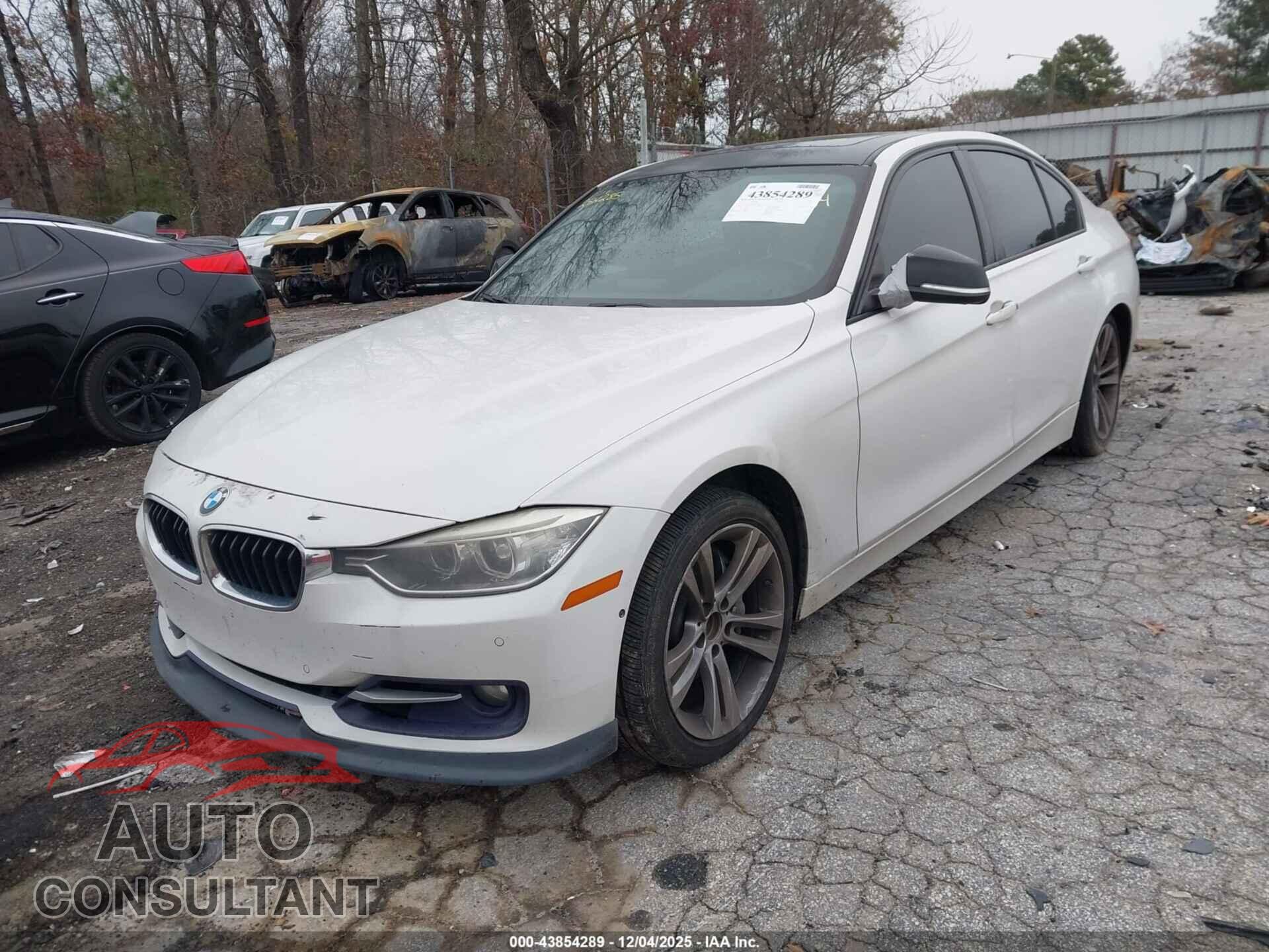 BMW 335I 2013 - WBA3B9C55DF586424