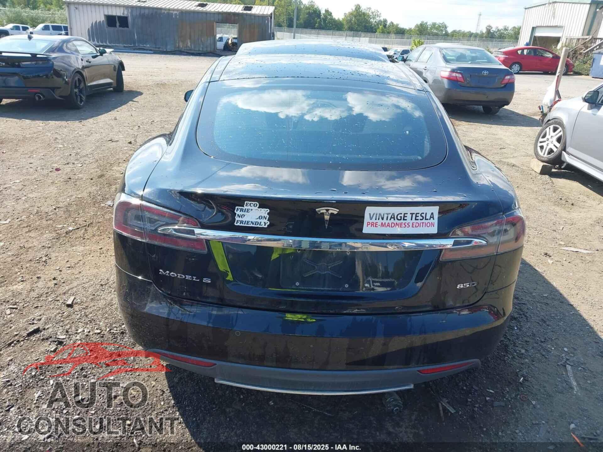 TESLA MODEL S 2015 - 5YJSA1E2XFF108268