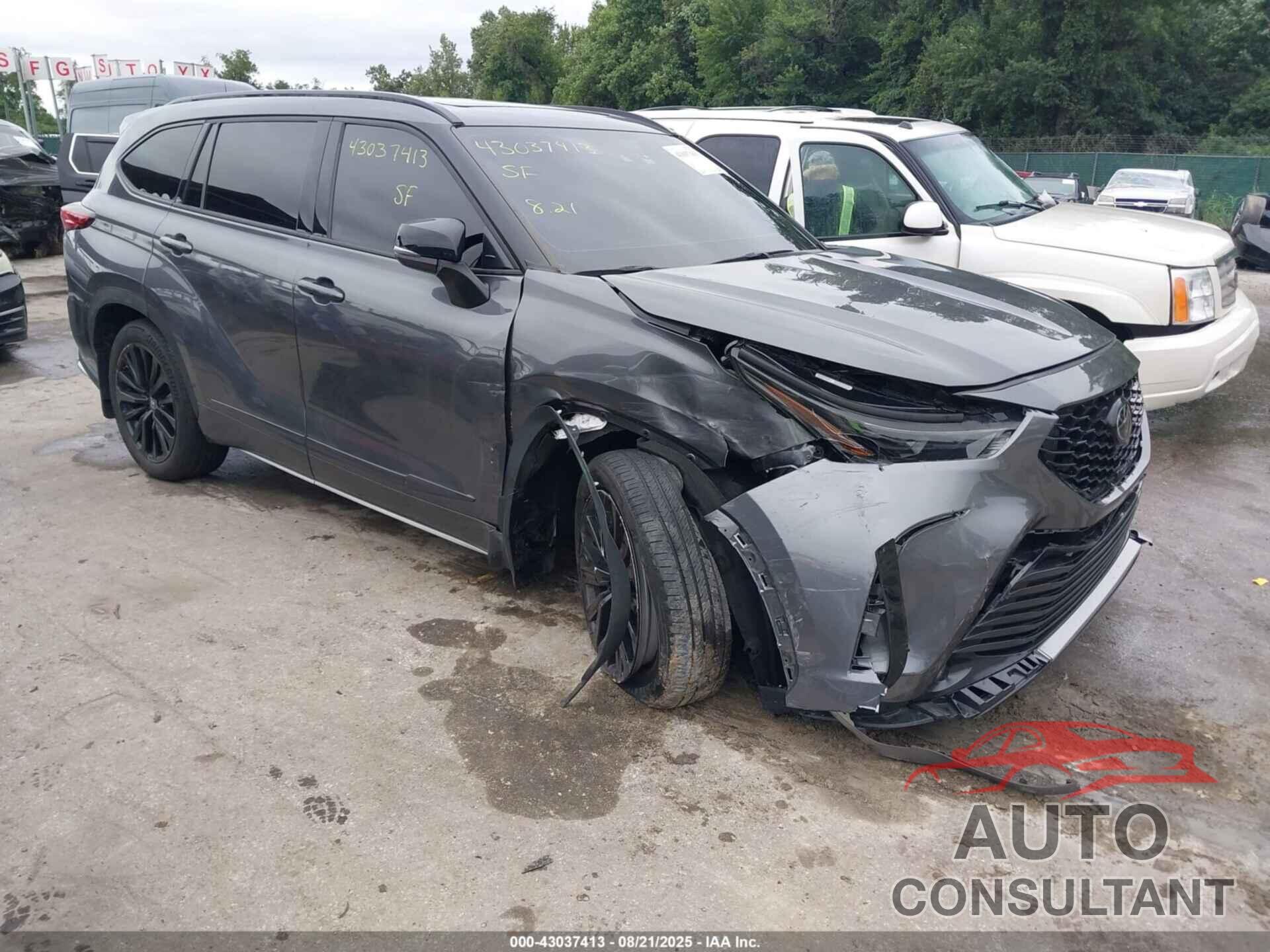 TOYOTA HIGHLANDER 2023 - 5TDKDRBH8PS029709