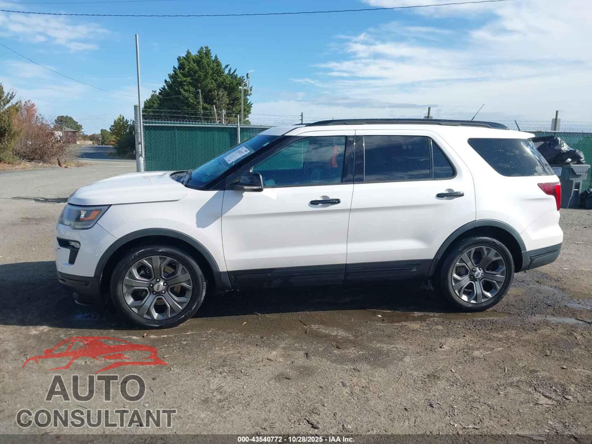 FORD EXPLORER 2018 - 1FM5K8GTXJGB85015