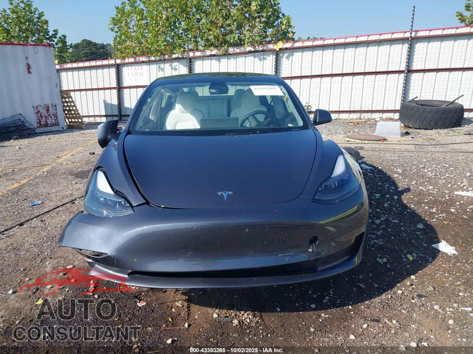 TESLA MODEL 3 2023 - 5YJ3E1EA7PF606882