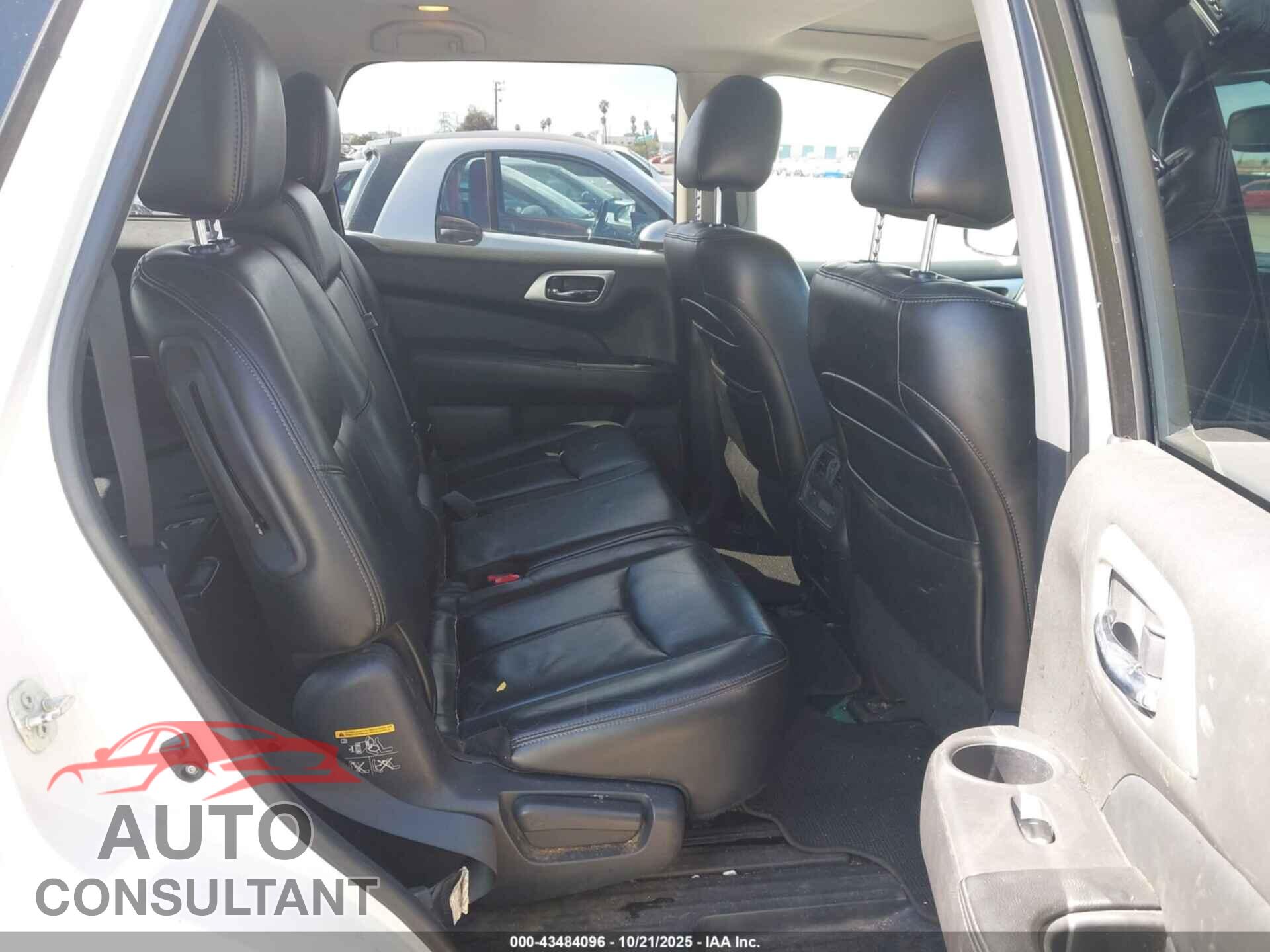 NISSAN PATHFINDER 2013 - 5N1AR2MN3DC605383