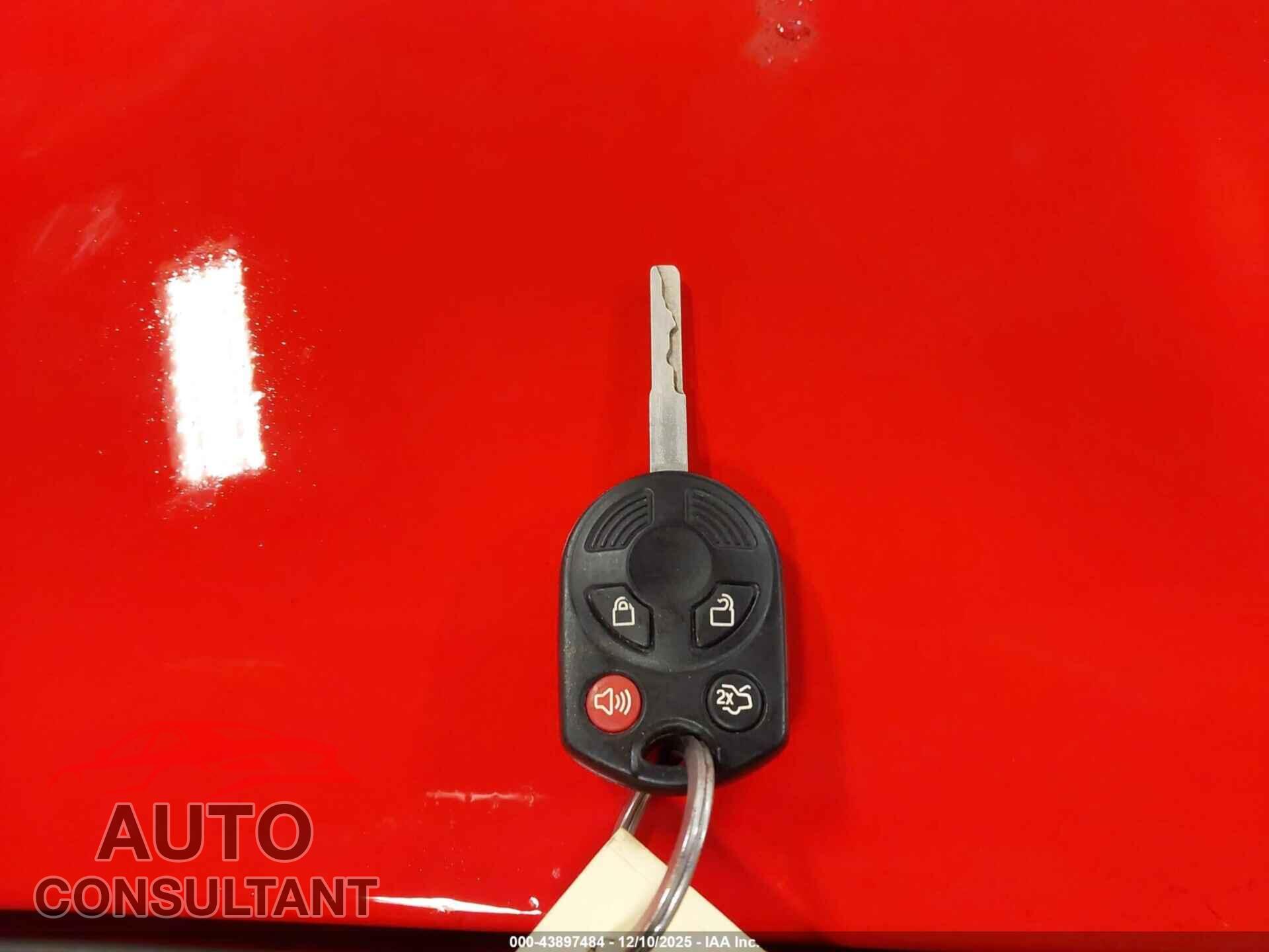FORD FOCUS 2017 - 1FADP3F23HL296459