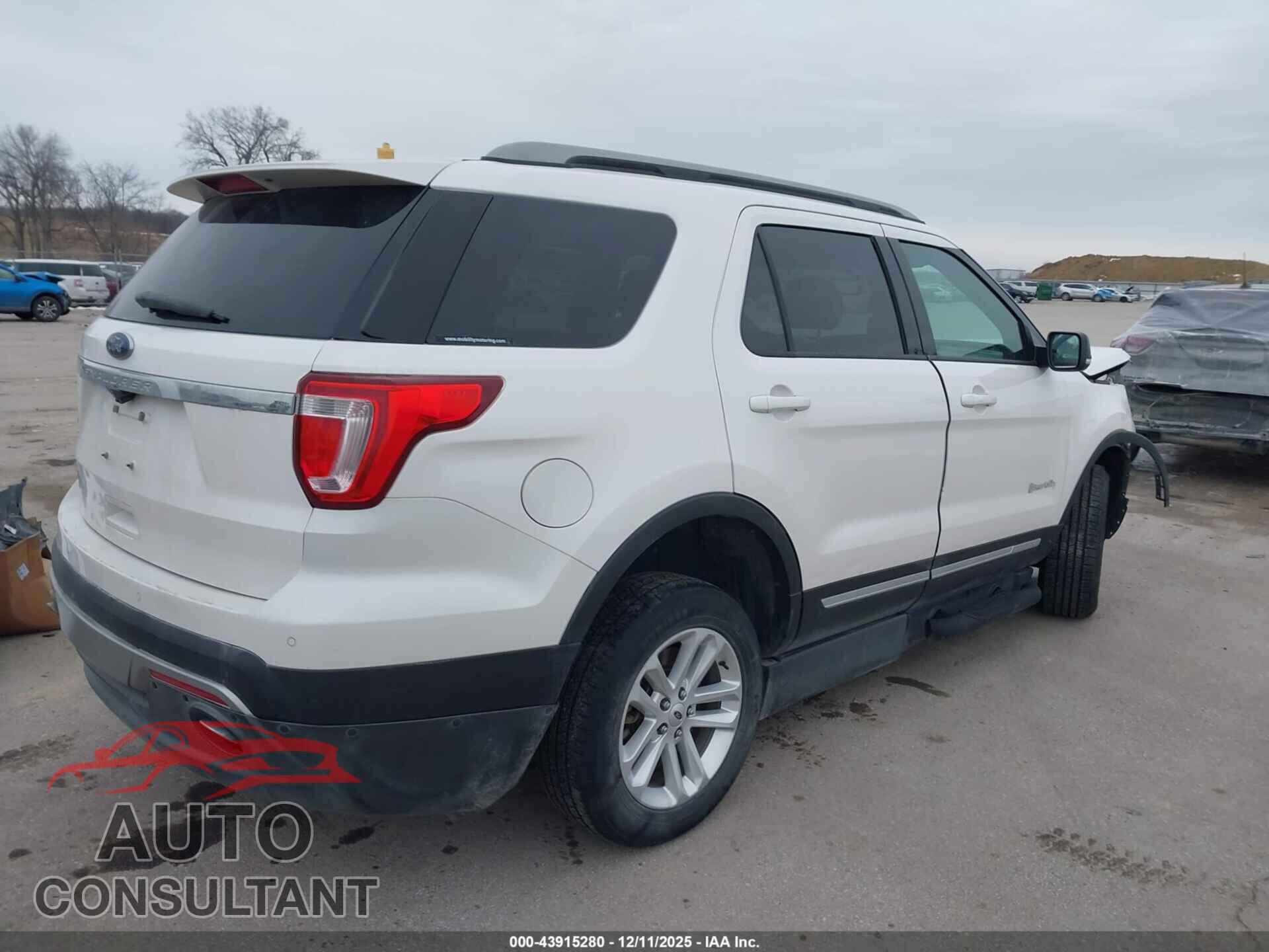 FORD EXPLORER 2017 - 1FM5K7D80HGE13849
