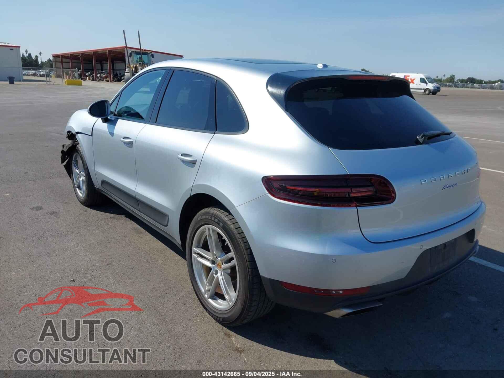PORSCHE MACAN 2017 - WP1AA2A54HLB02143