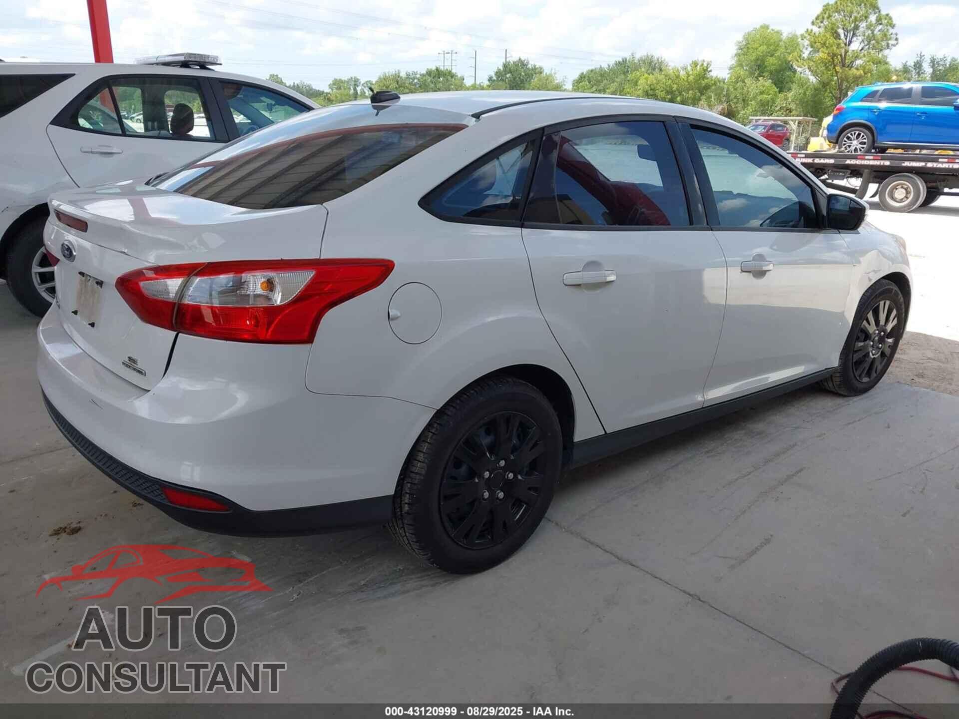 FORD FOCUS 2012 - 1FAHP3F2XCL453575