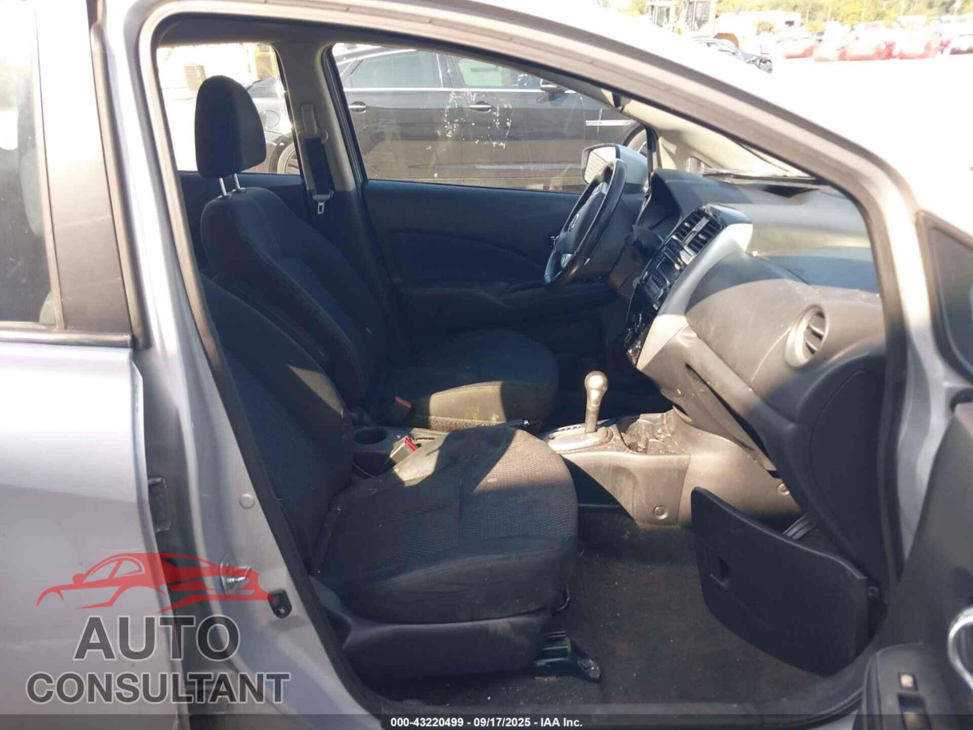 NISSAN VERSA NOTE 2015 - 3N1CE2CP8FL376527
