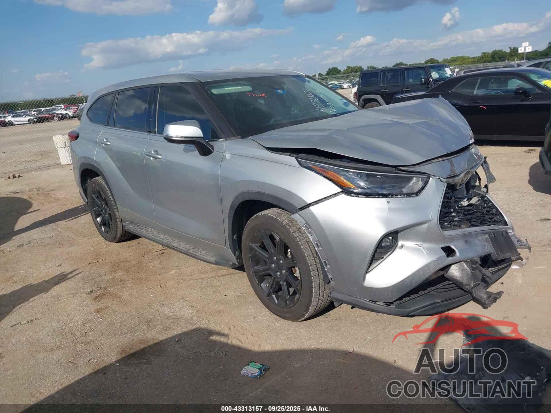 TOYOTA HIGHLANDER 2022 - 5TDZZRAH3NS139405