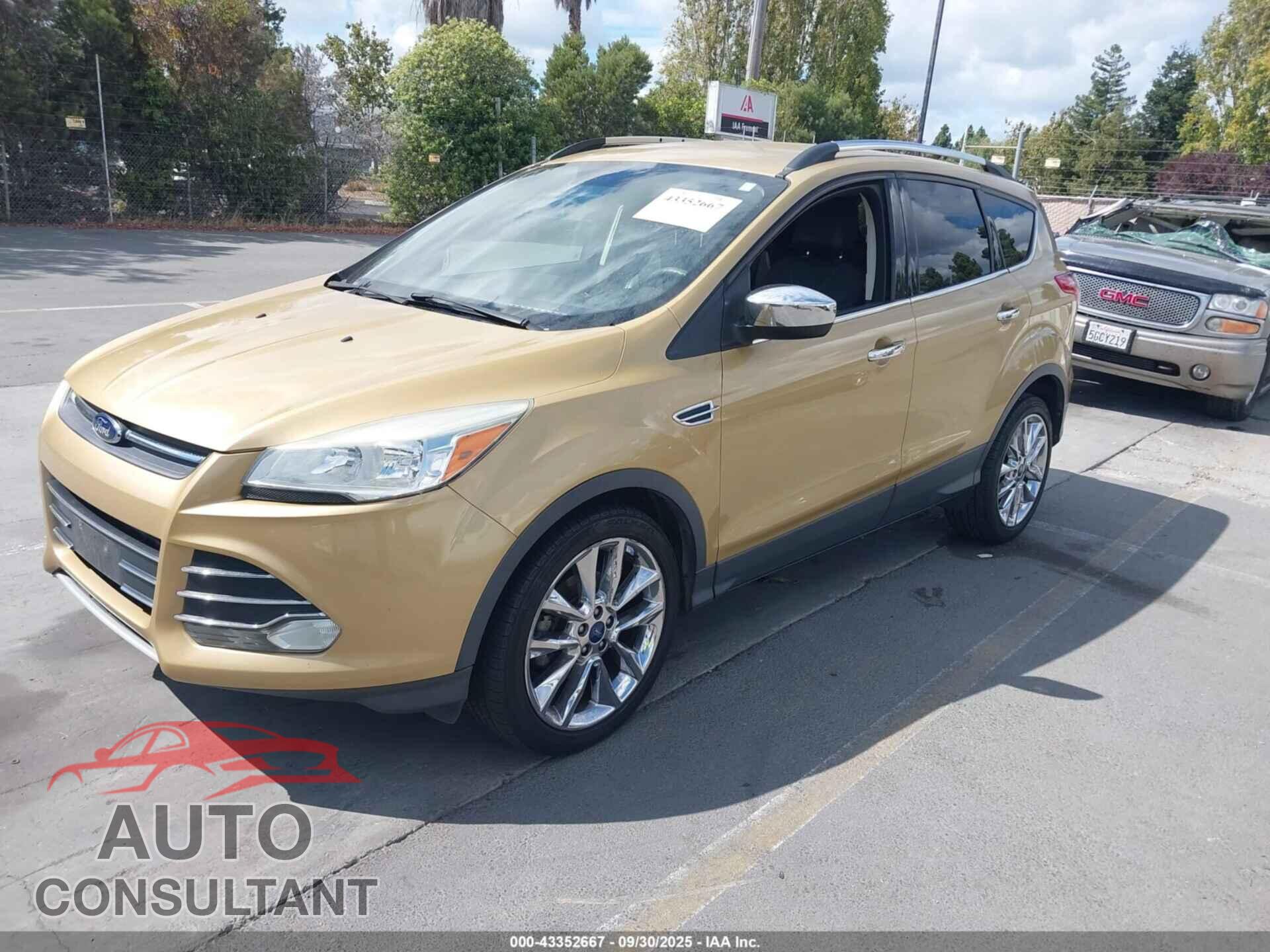 FORD ESCAPE 2014 - 1FMCU0GX4EUE27259