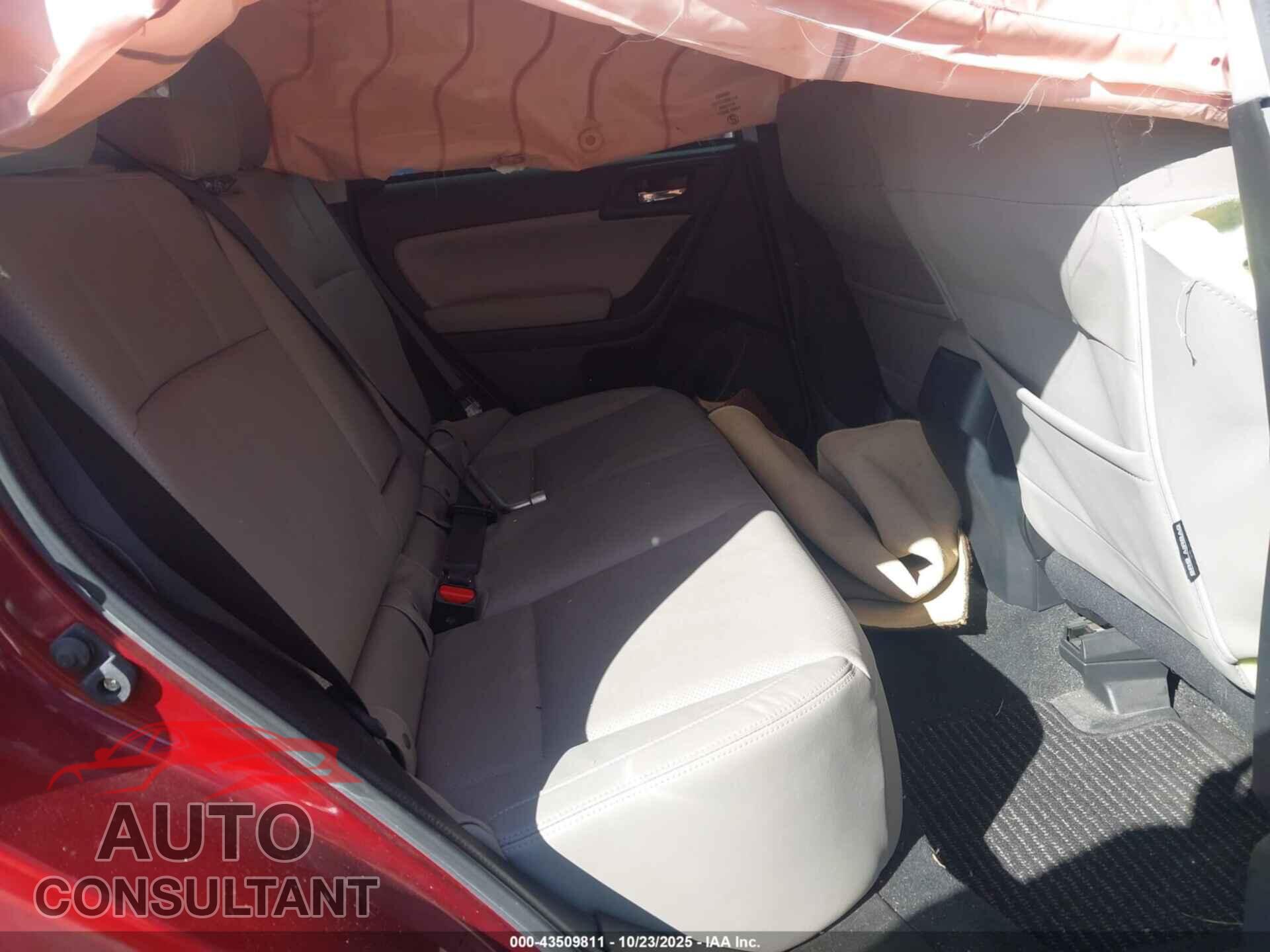 SUBARU FORESTER 2017 - JF2SJAJC8HH577216