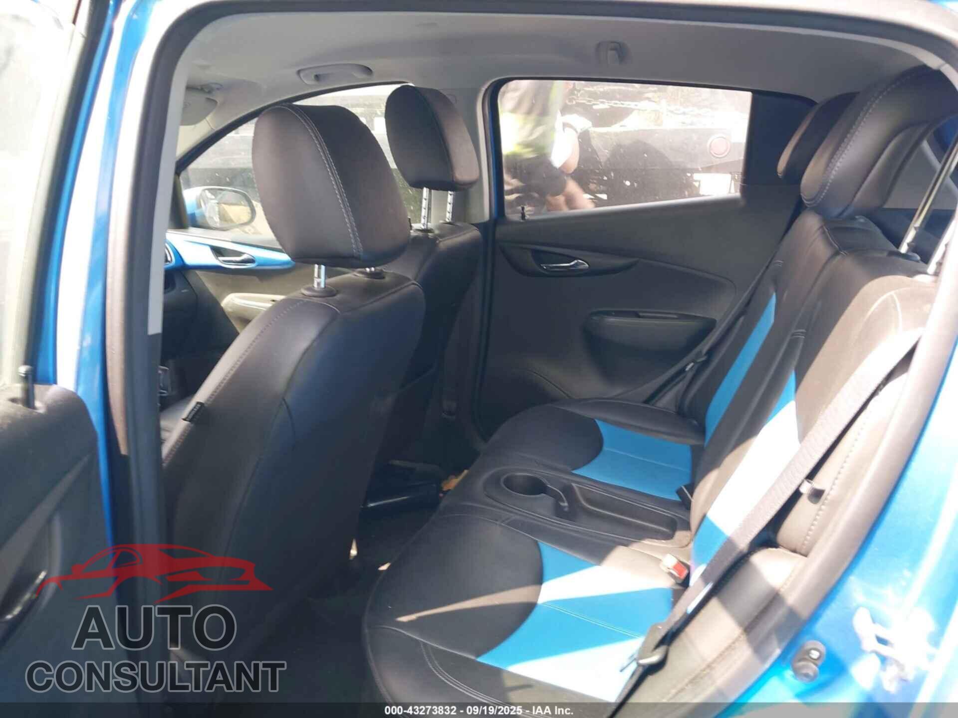 CHEVROLET SPARK 2017 - KL8CF6SA1HC777035
