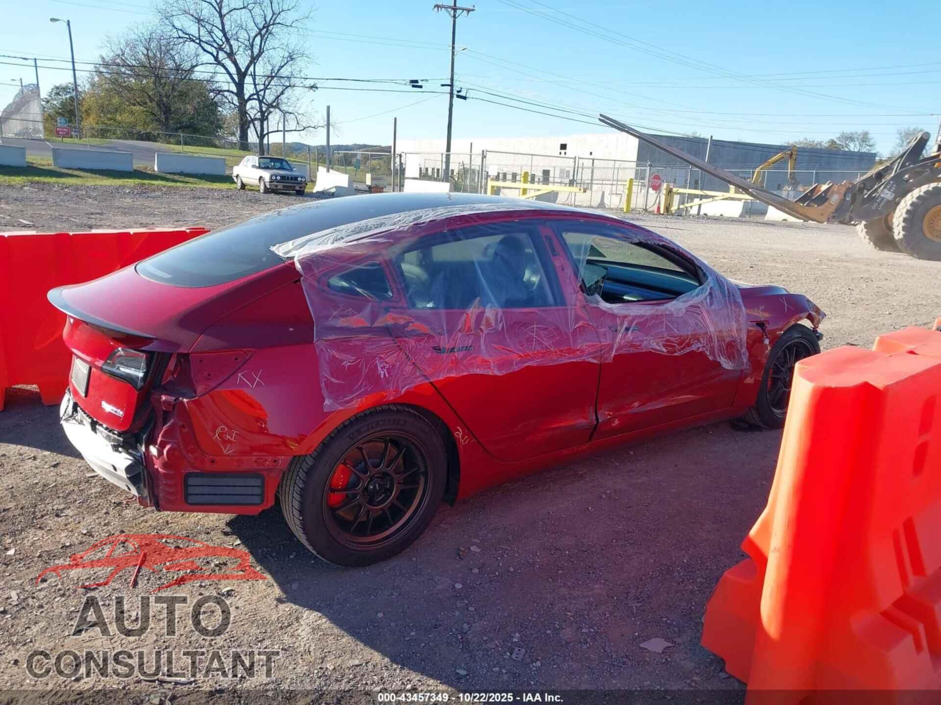 TESLA MODEL 3 2021 - 5YJ3E1EC2MF033242