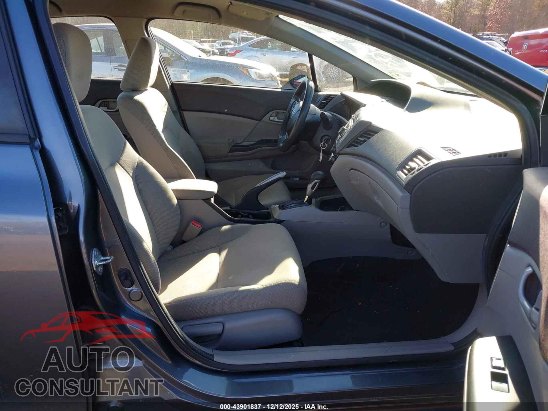 HONDA CIVIC 2012 - 19XFB2F58CE389453