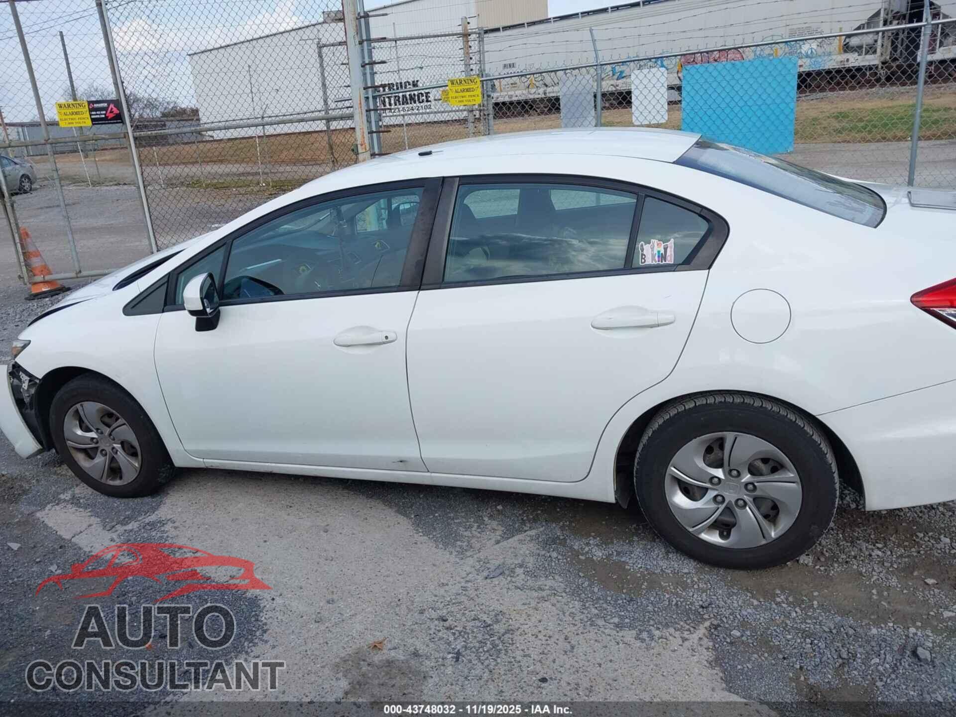 HONDA CIVIC 2015 - 19XFB2F54FE700767
