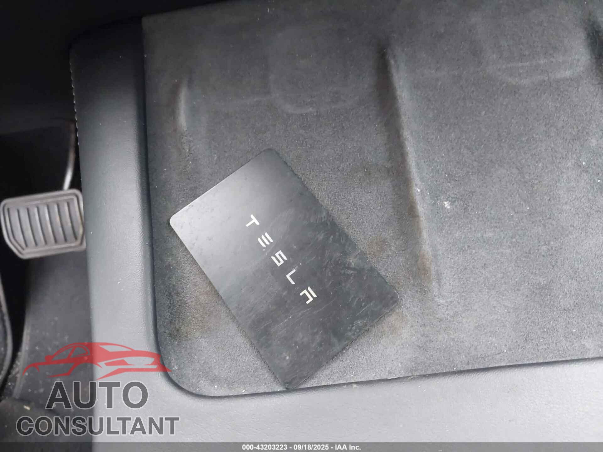 TESLA MODEL 3 2021 - 5YJ3E1EB9MF086608