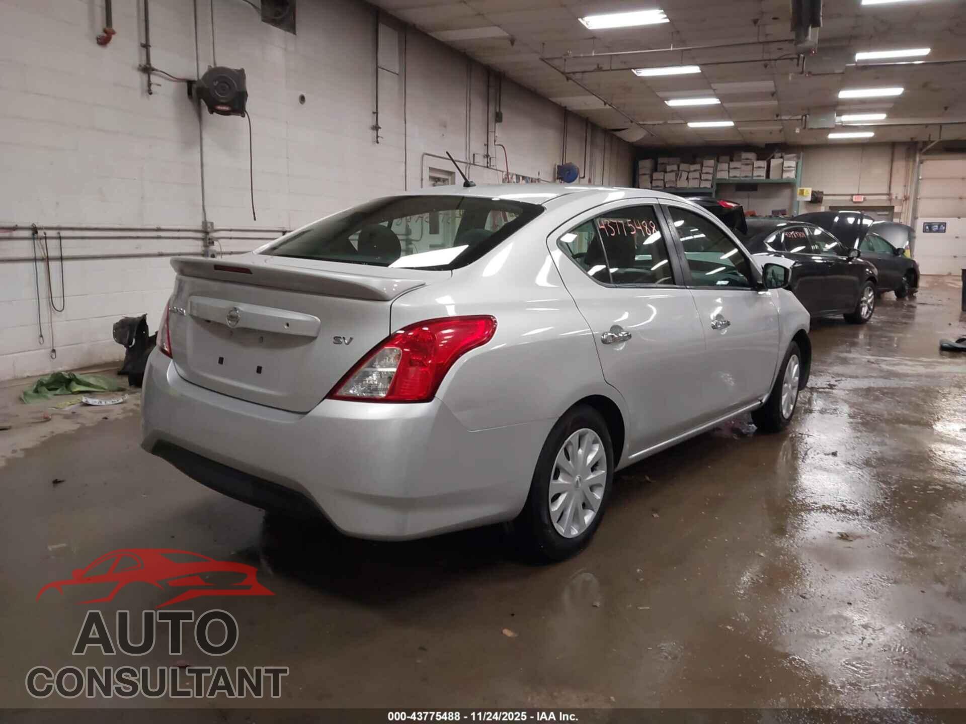 NISSAN VERSA 2019 - 3N1CN7AP3KL876010