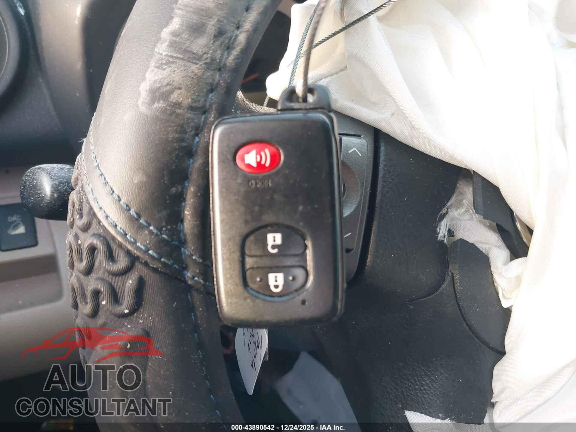 TOYOTA RAV4 2011 - 2T3YK4DV2BW012255