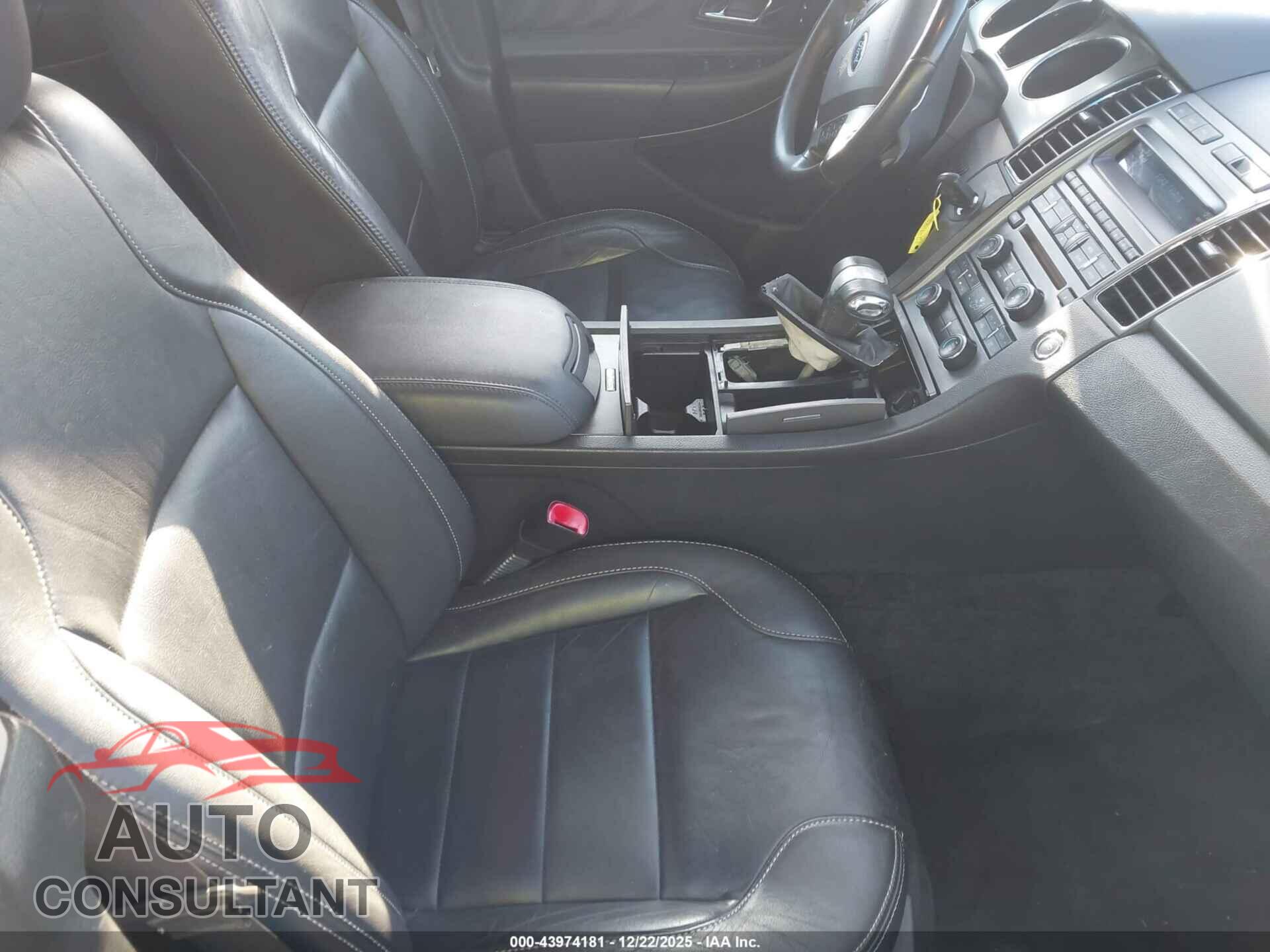 FORD TAURUS 2011 - 1FAHP2EW5BG174346