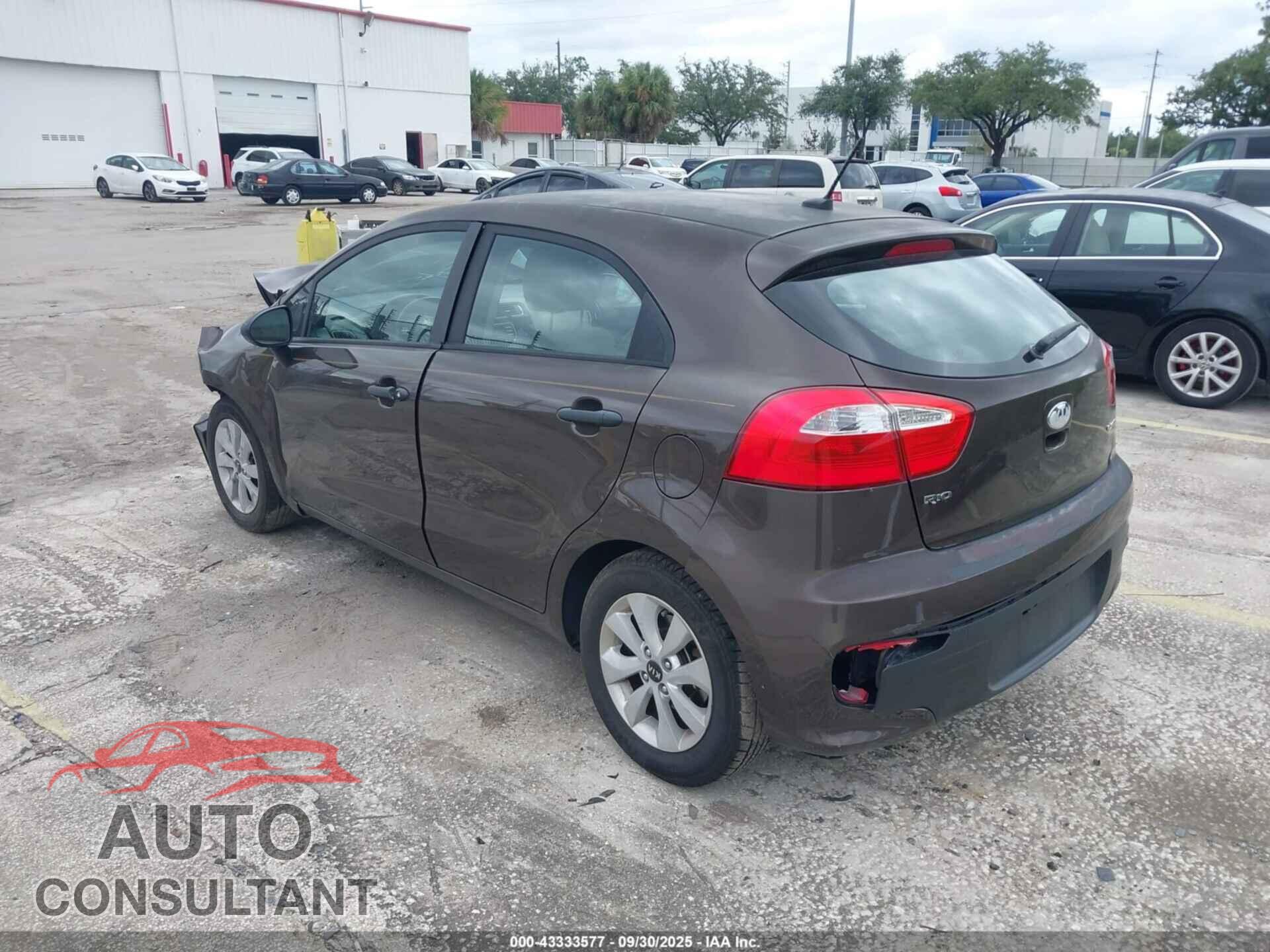 KIA RIO 2016 - KNADN5A35G6629492