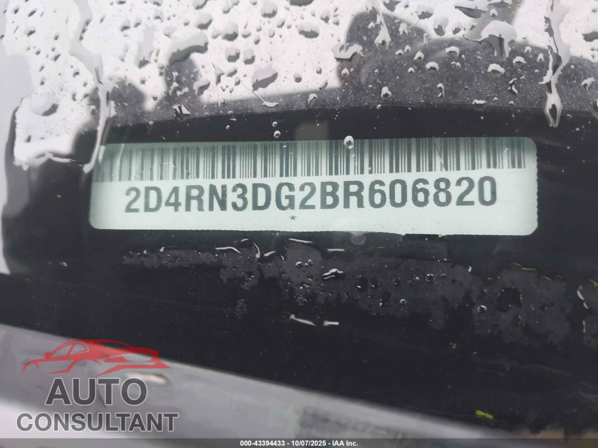 DODGE GRAND CARAVAN 2011 - 2D4RN3DG2BR606820