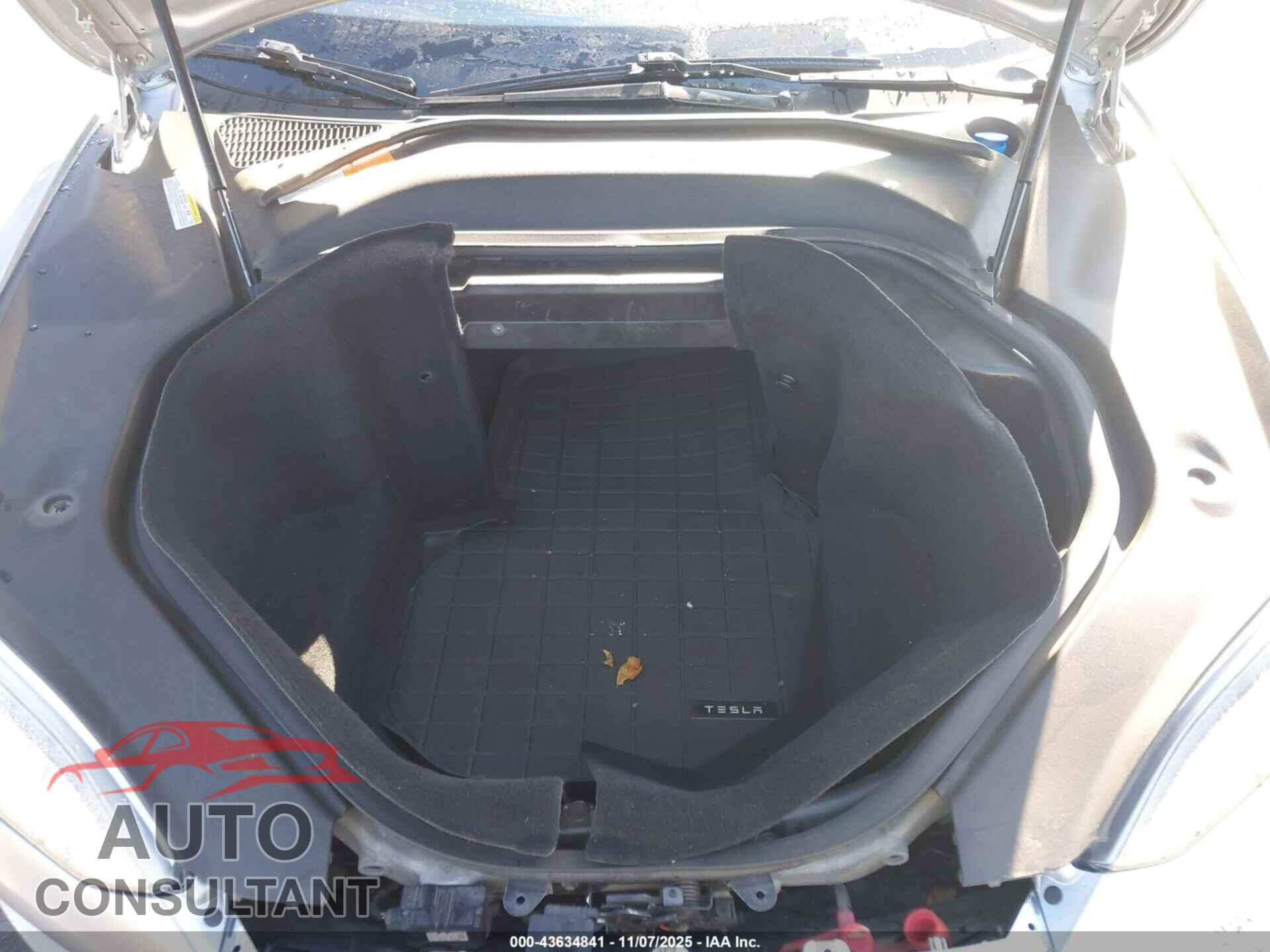 TESLA MODEL S 2013 - 5YJSA1DP6DFP20977