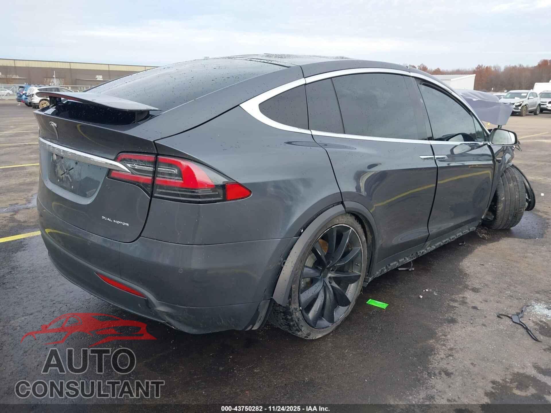 TESLA MODEL X 2020 - 5YJXCDE21LF304757