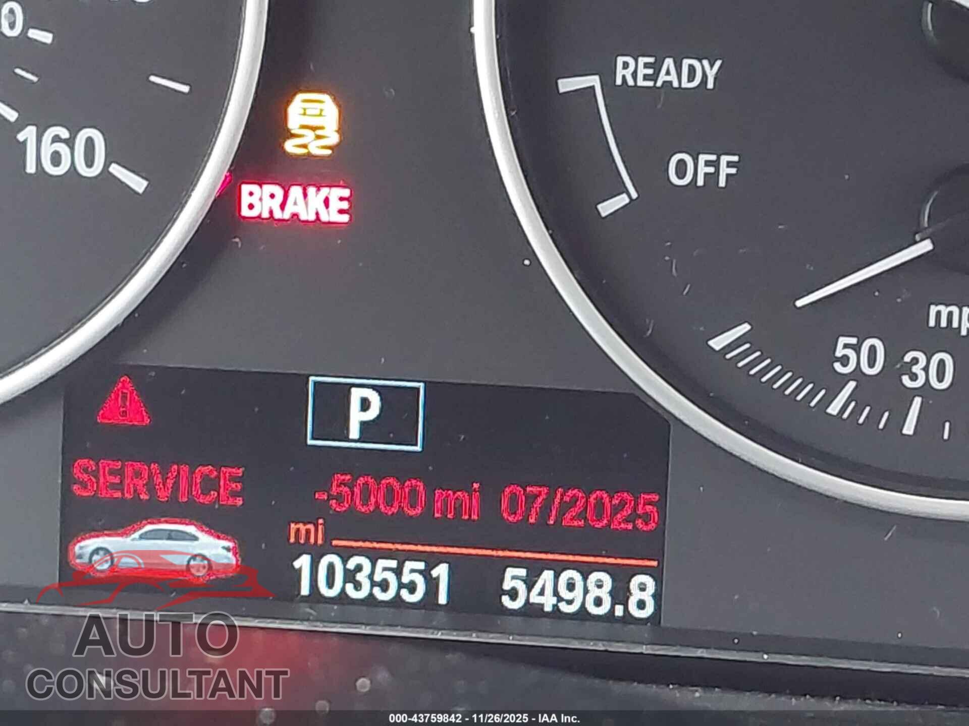 BMW 320I 2016 - WBA8E5G58GNU19131