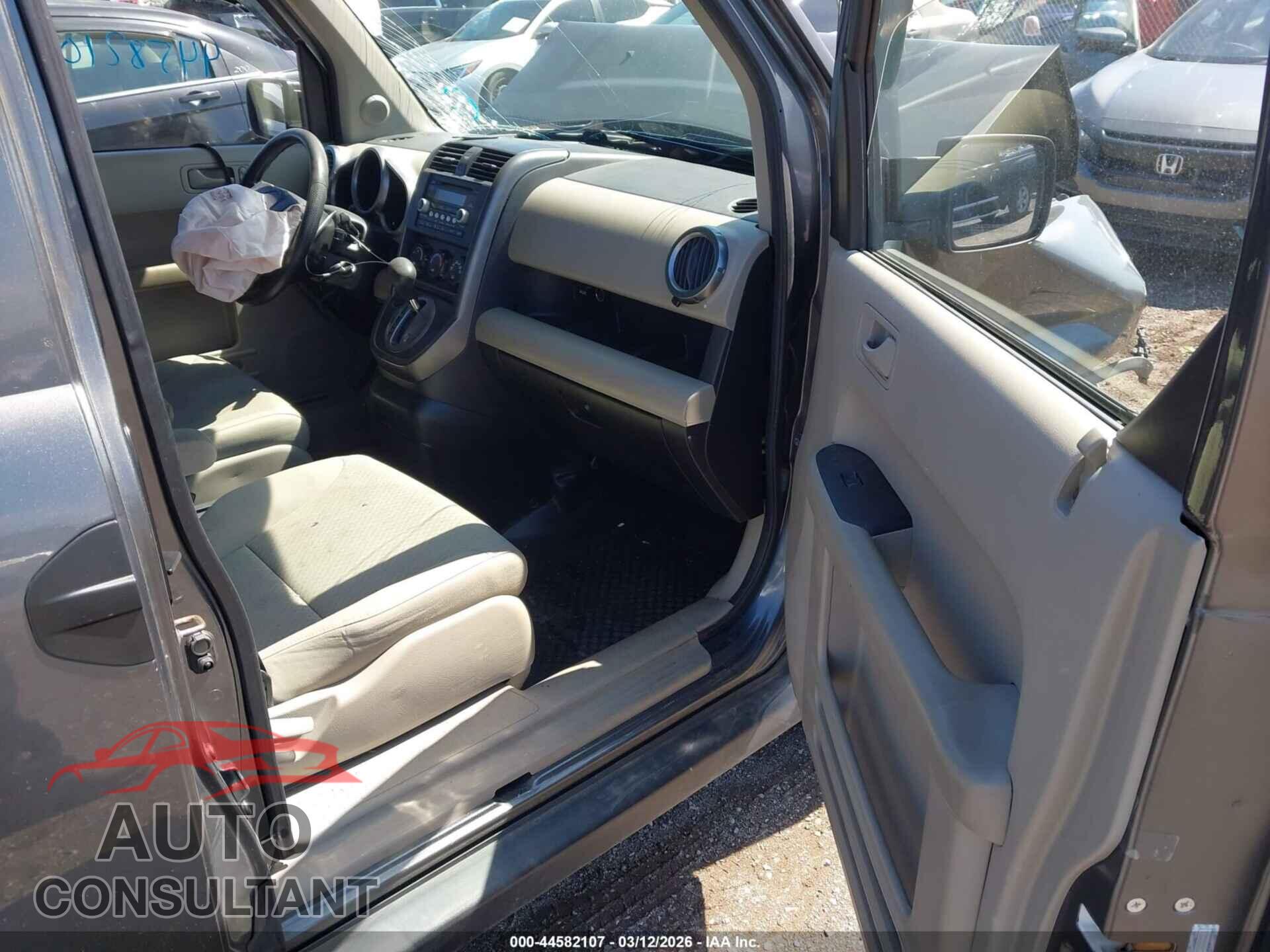 HONDA ELEMENT 2011 - 5J6YH2H70BL004005