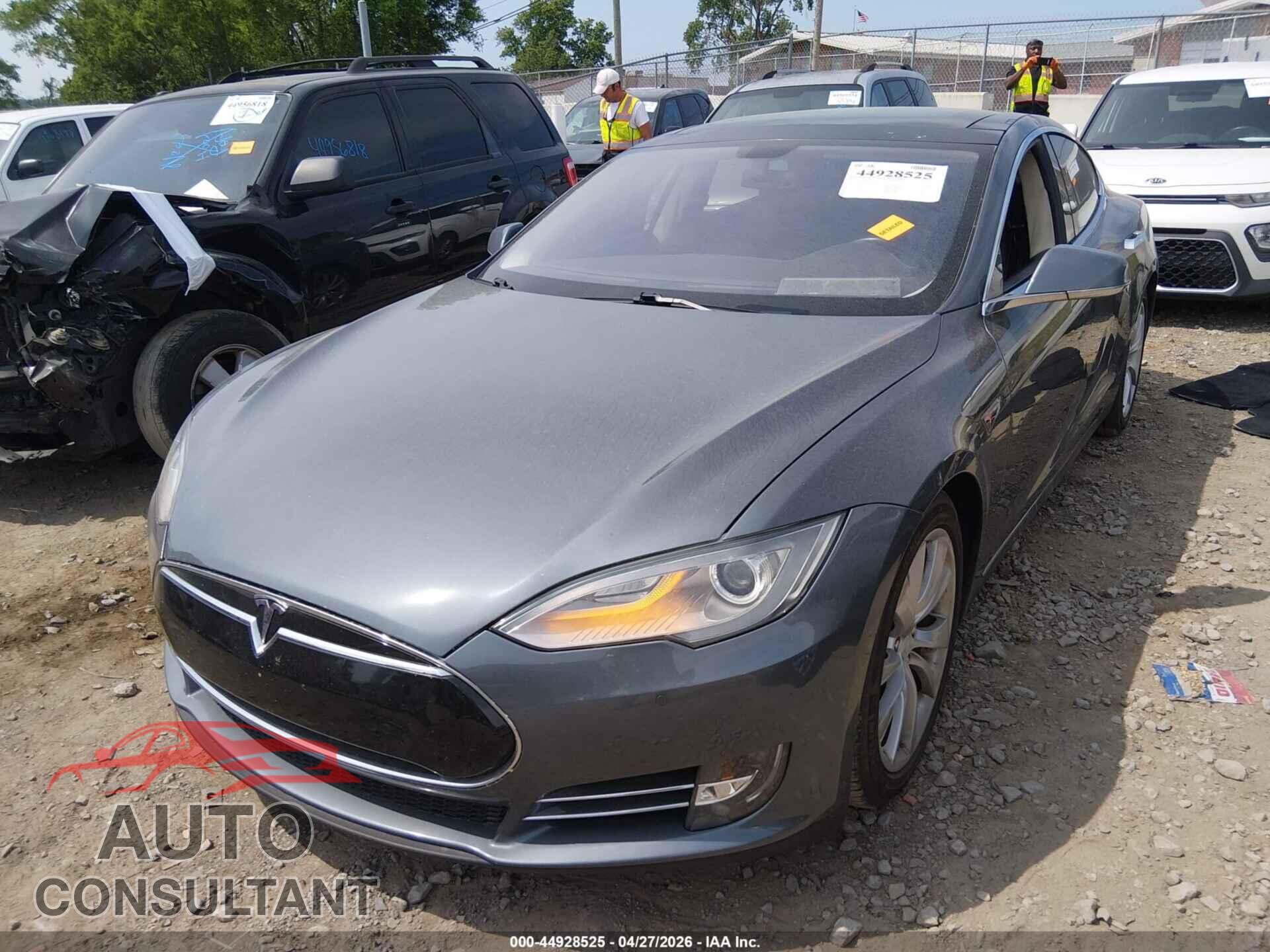 TESLA MODEL S 2013 - 5YJSA1CP0DFP19776