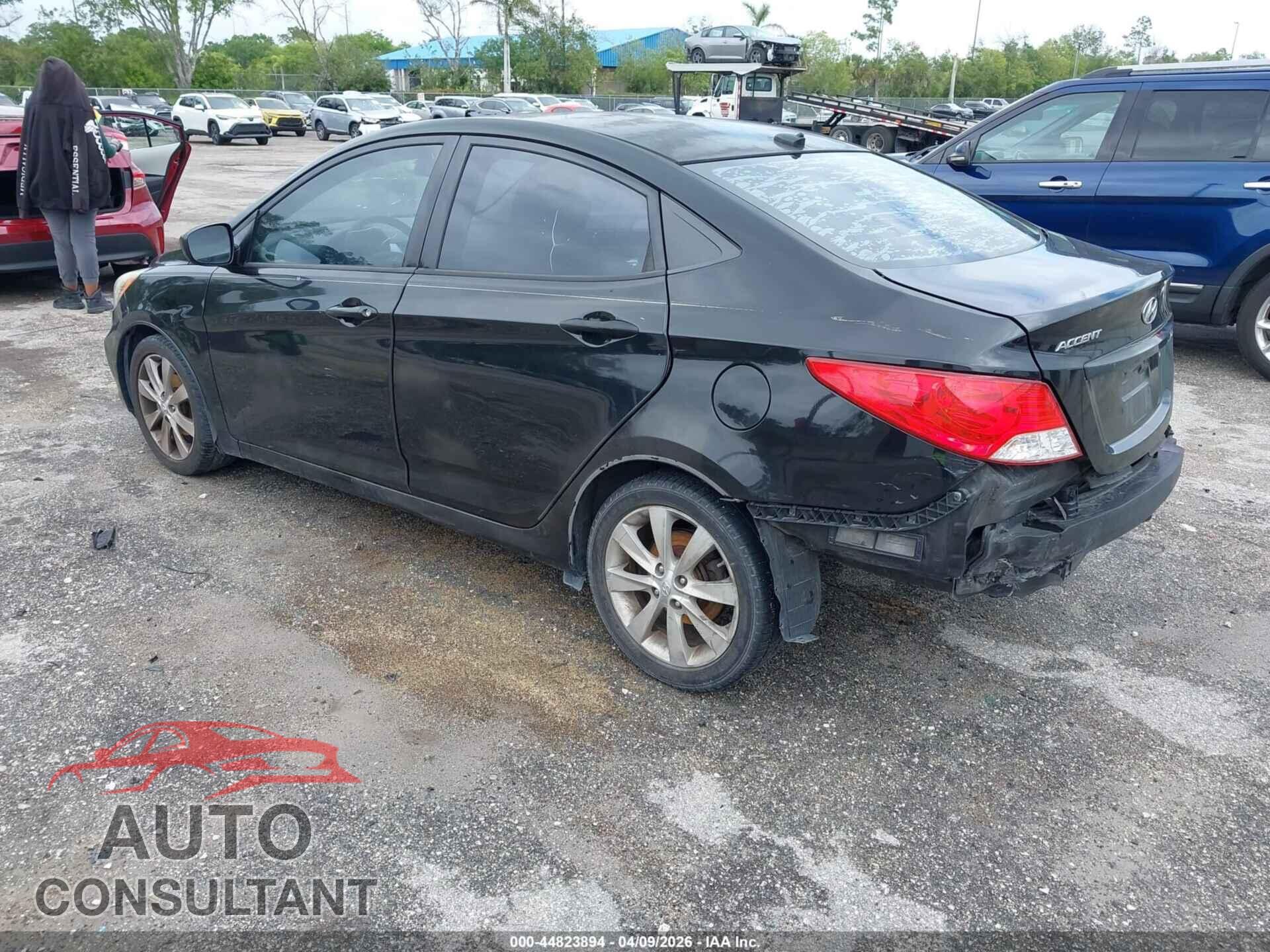 HYUNDAI ACCENT 2013 - KMHCU4AE9DU477541
