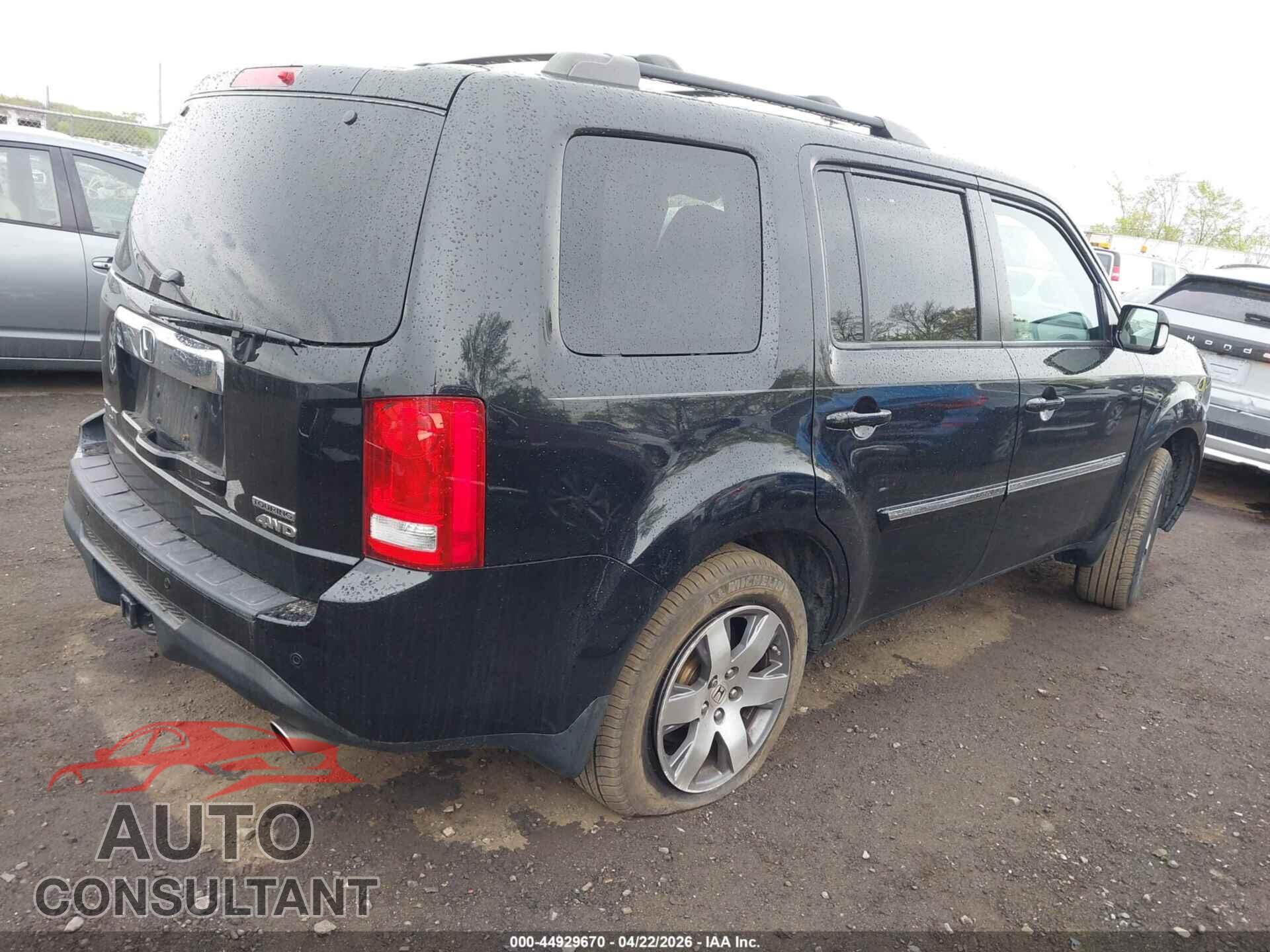 HONDA PILOT 2013 - 5FNYF4H92DB080405