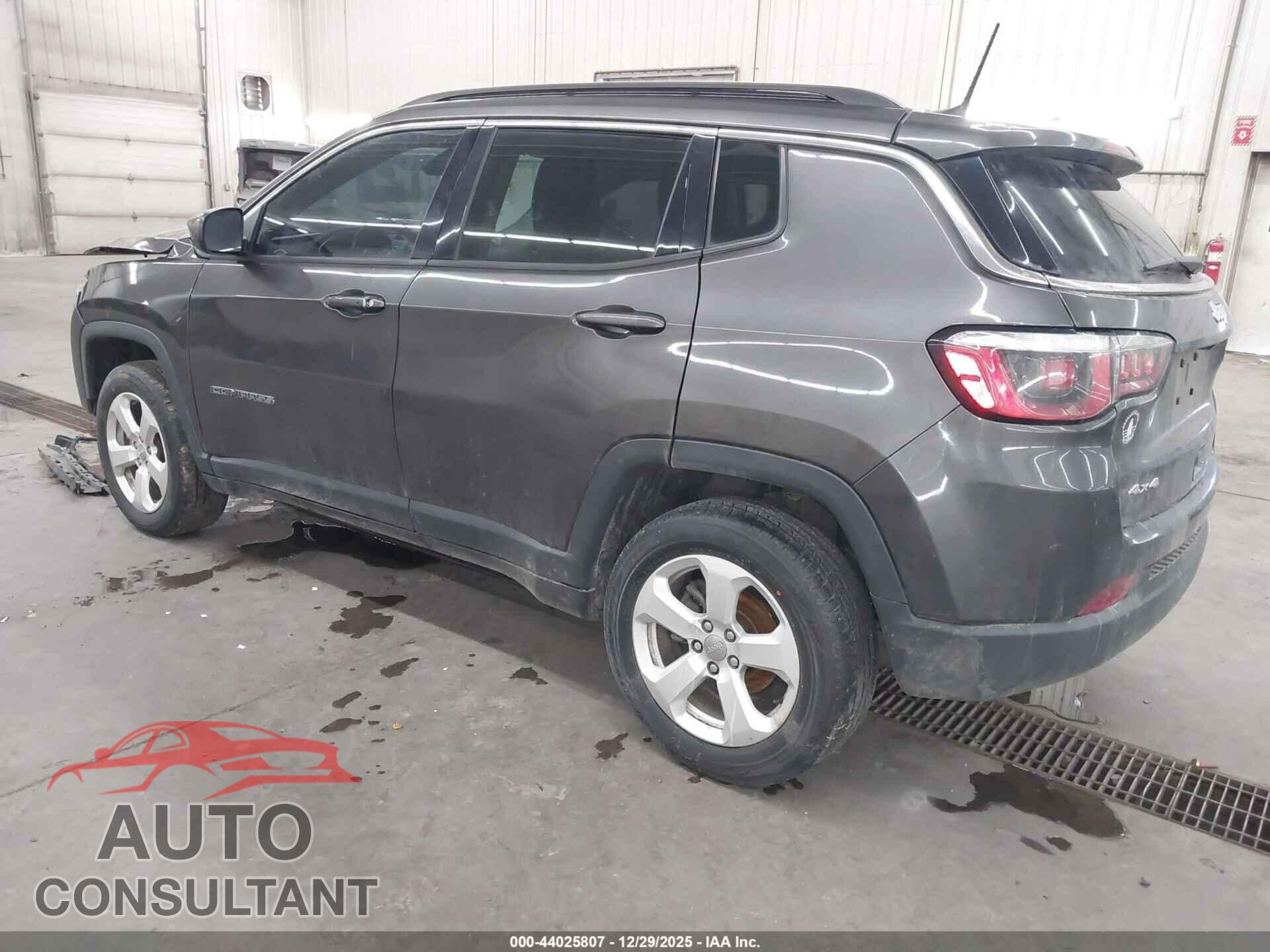 JEEP COMPASS 2018 - 3C4NJDBB2JT178635
