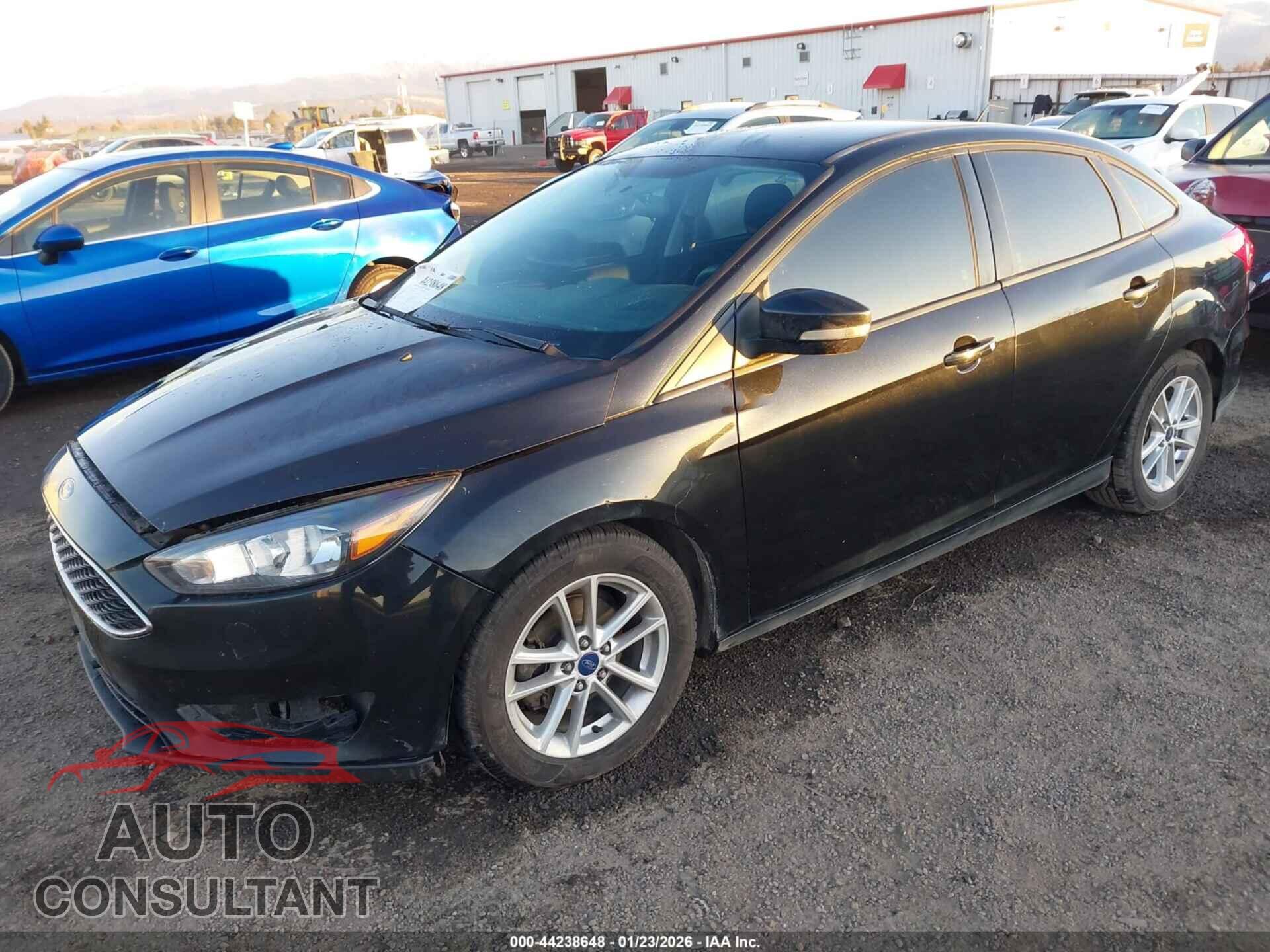 FORD FOCUS 2015 - 1FADP3F22FL329075
