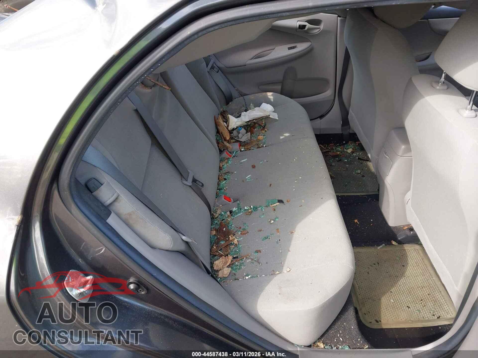 TOYOTA COROLLA 2013 - 2T1BU4EE7DC035882