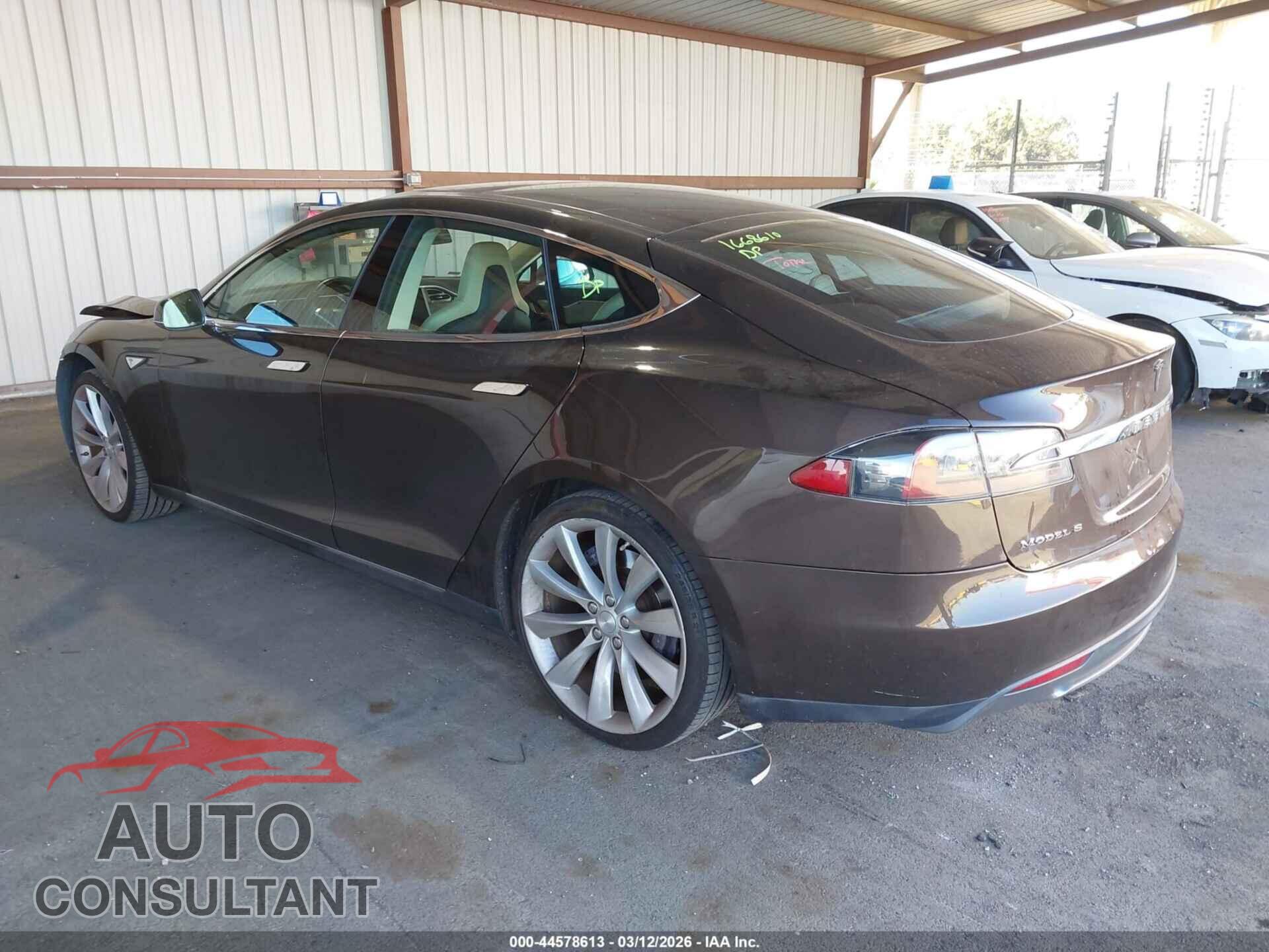 TESLA MODEL S 2013 - 5YJSA1DN6DFP06074
