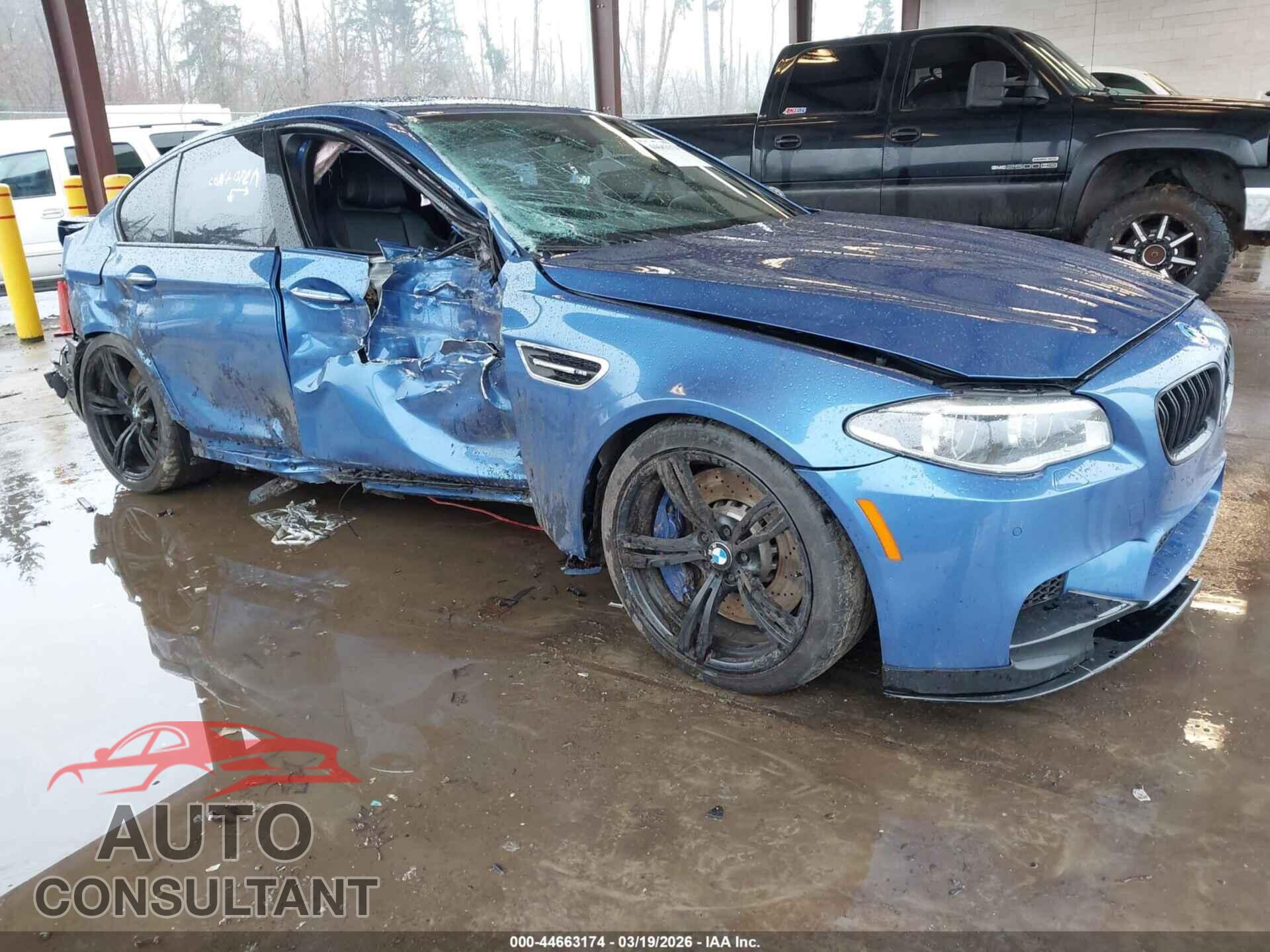 BMW M5 2015 - WBSFV9C53FD594729