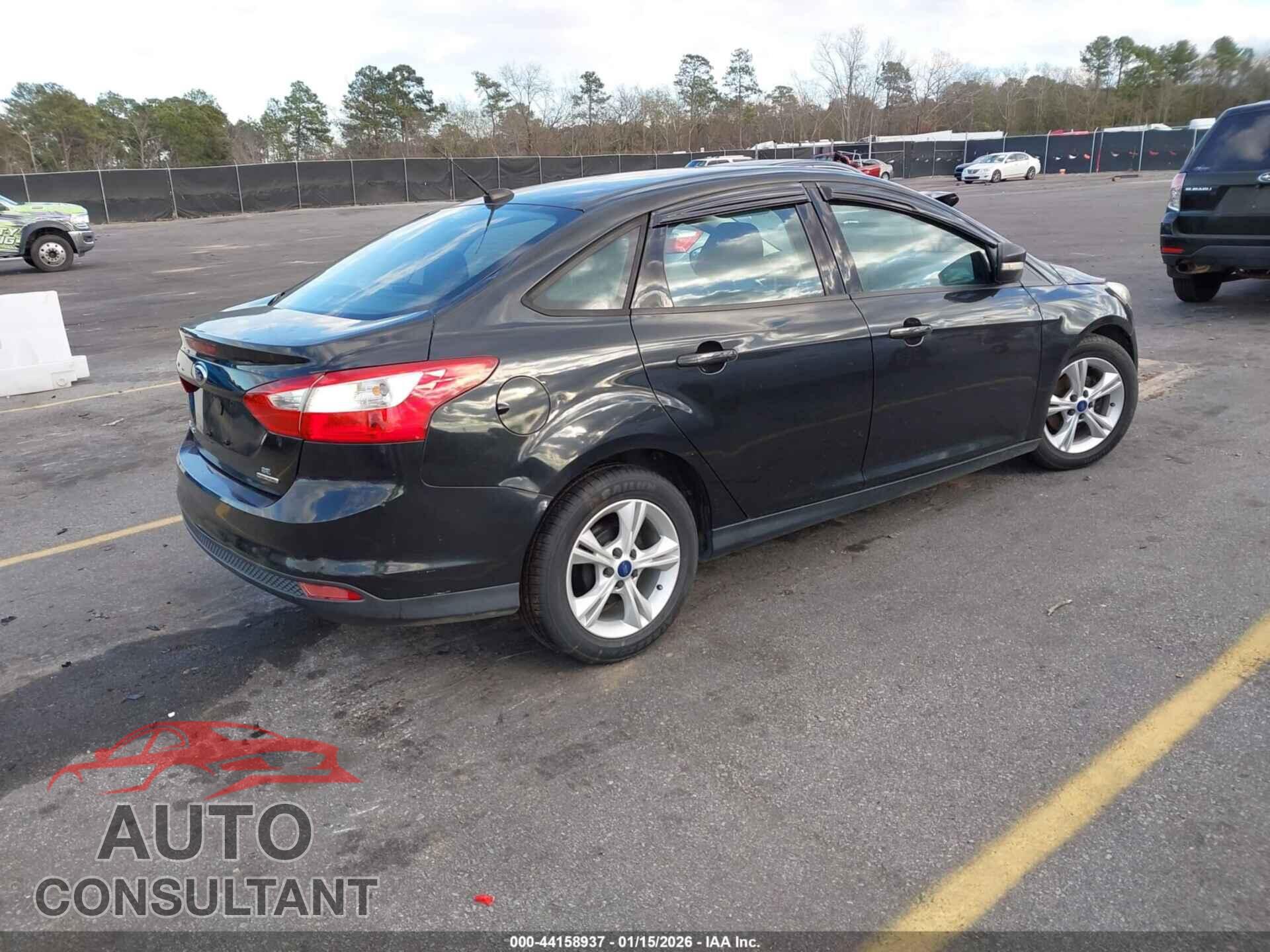 FORD FOCUS 2014 - 1FADP3F21EL387967