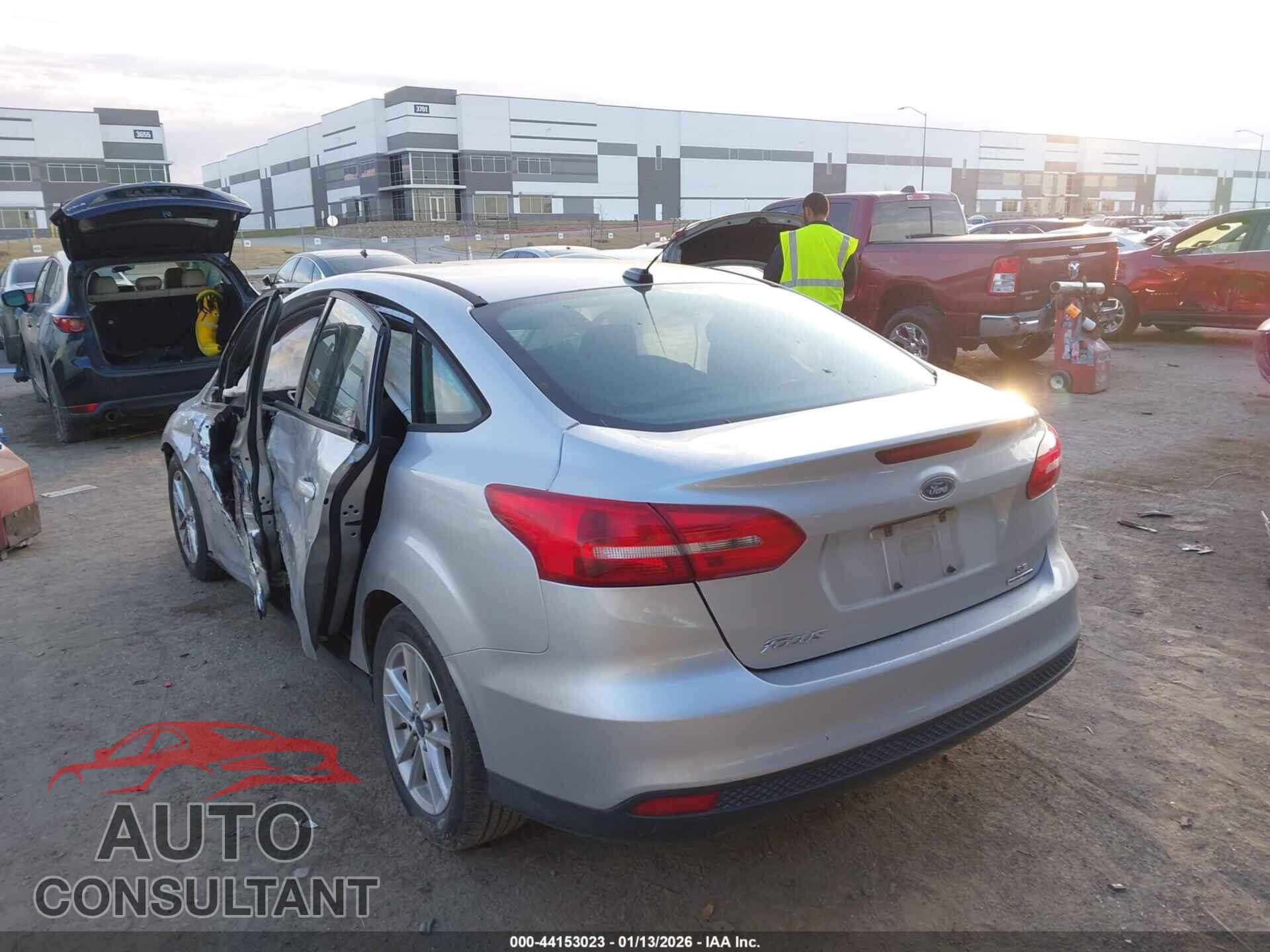 FORD FOCUS 2016 - 1FADP3F26GL234794