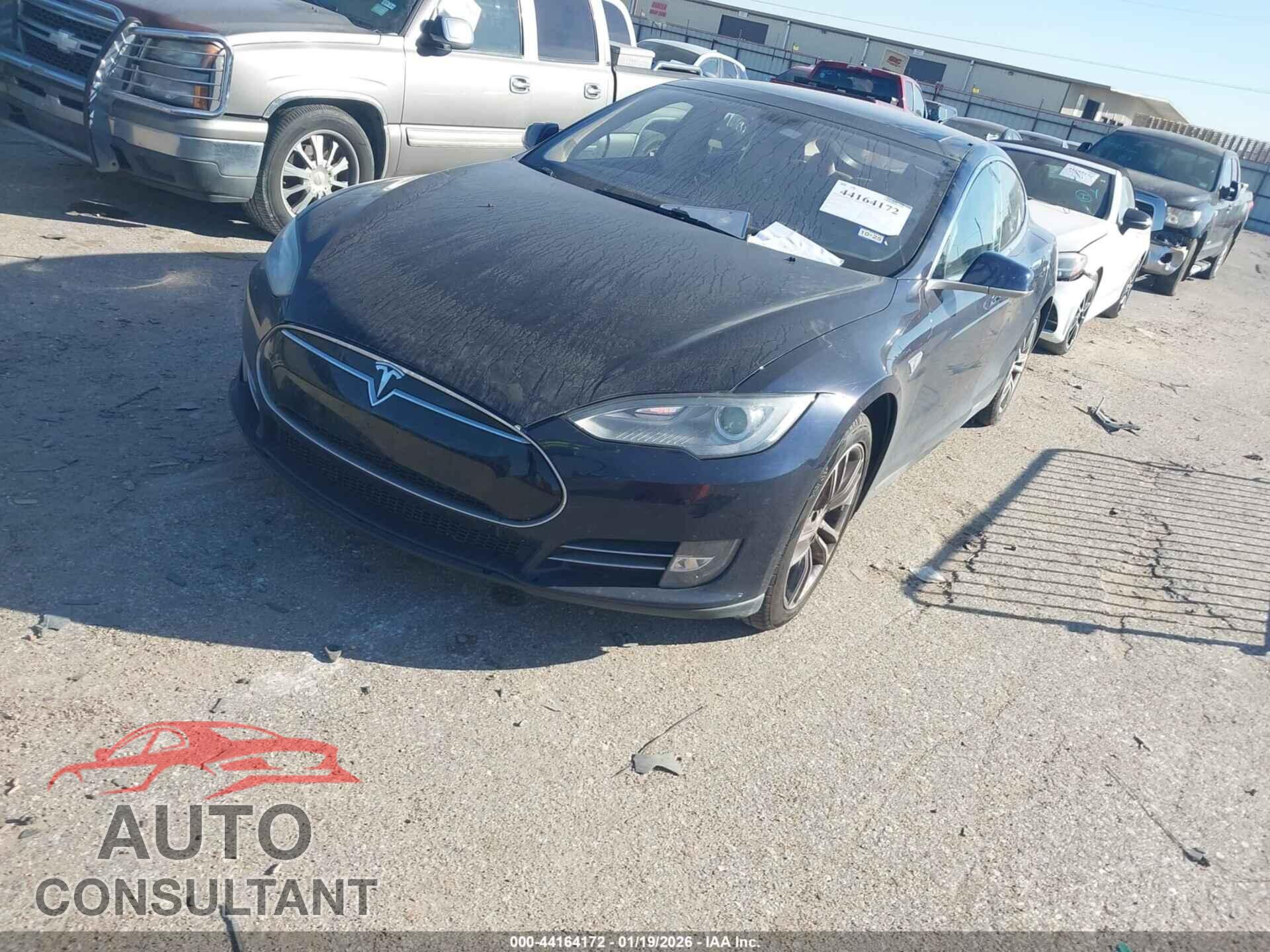 TESLA MODEL S 2014 - 5YJSA1H13EFP39784