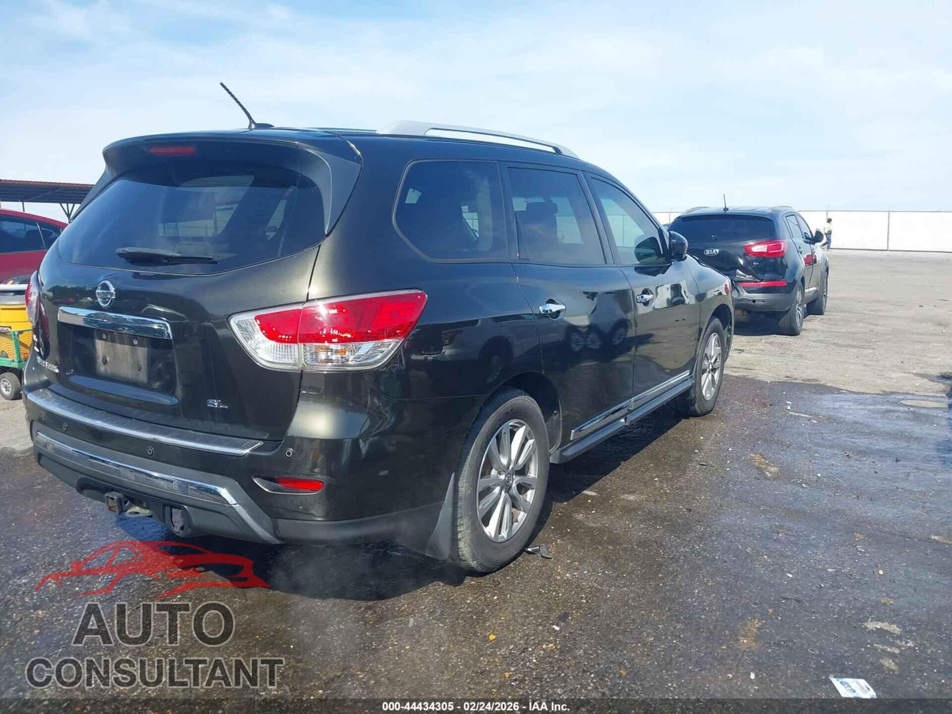 NISSAN PATHFINDER 2015 - 5N1AR2MN2FC608343