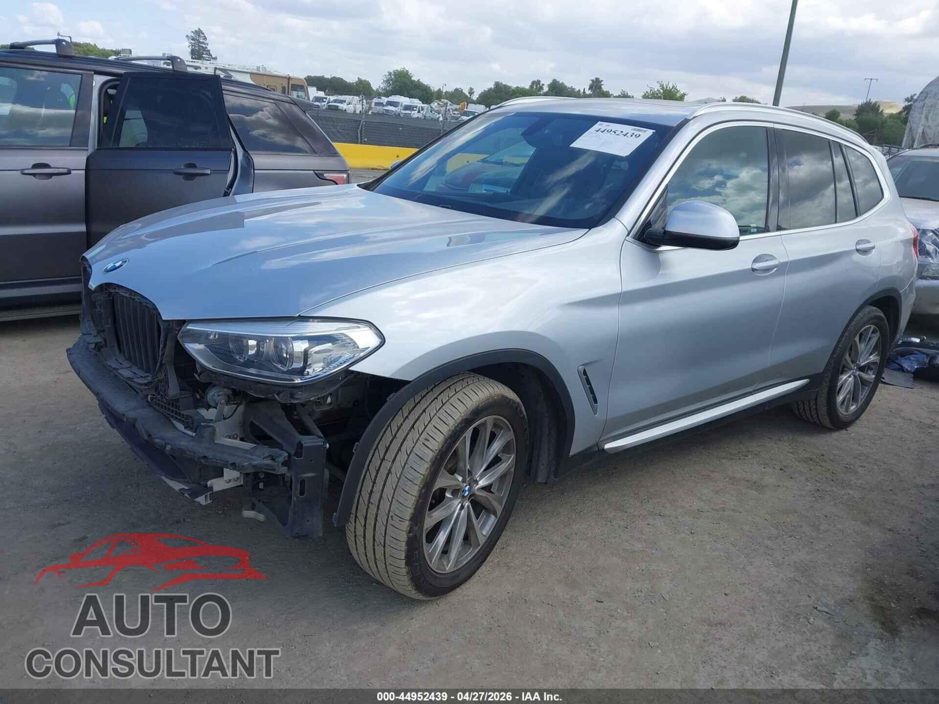 BMW X3 2018 - 5UXTR9C50JLD69182