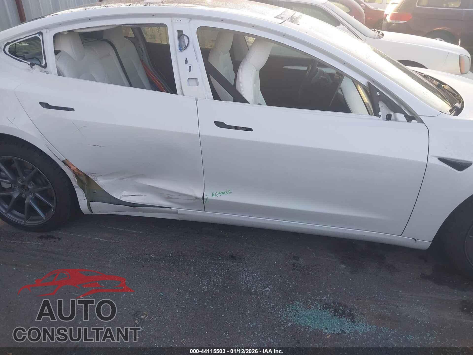 TESLA MODEL 3 2022 - 5YJ3E1EB2NF115643